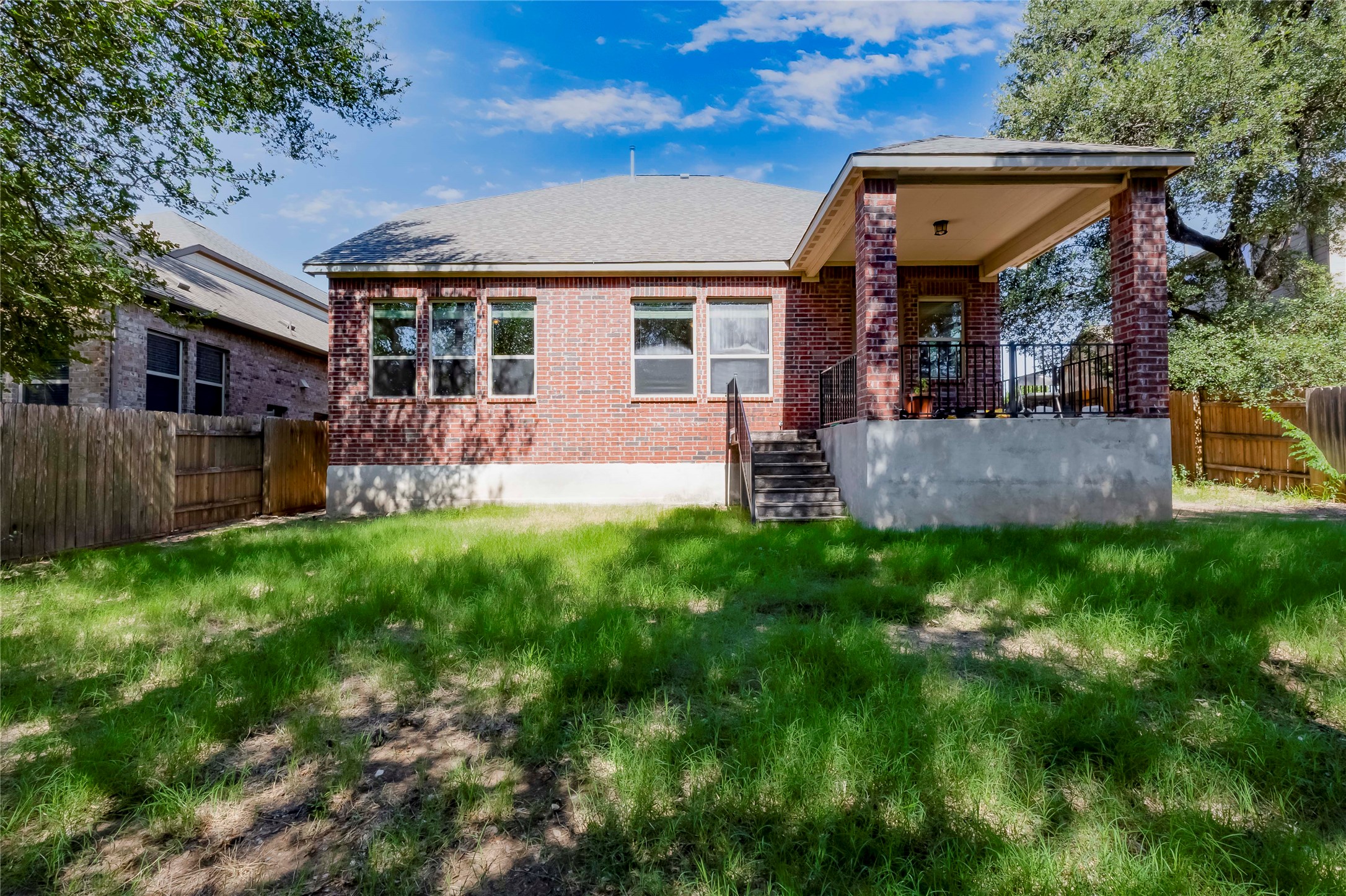 main property photo 33