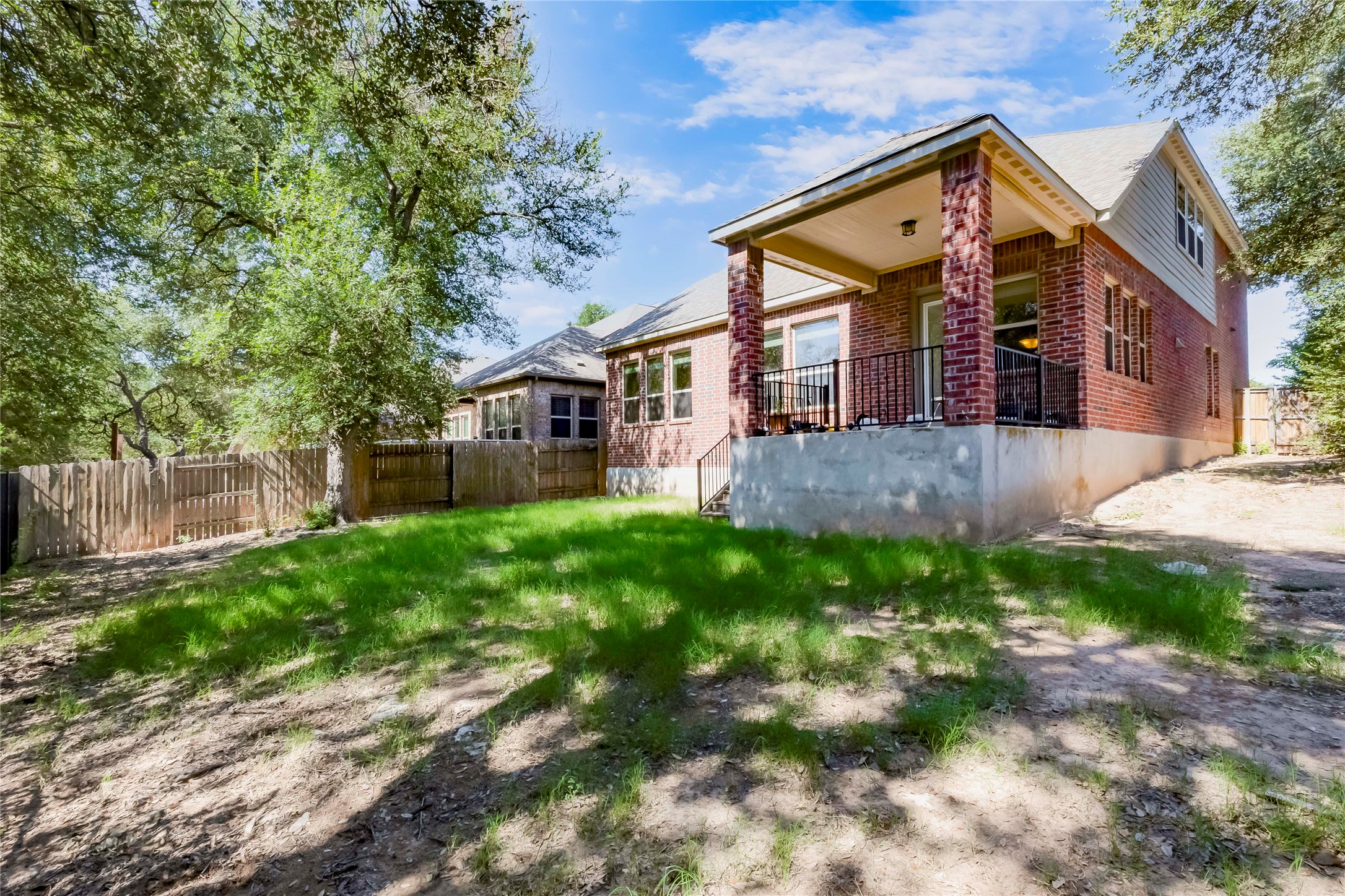 main property photo 34