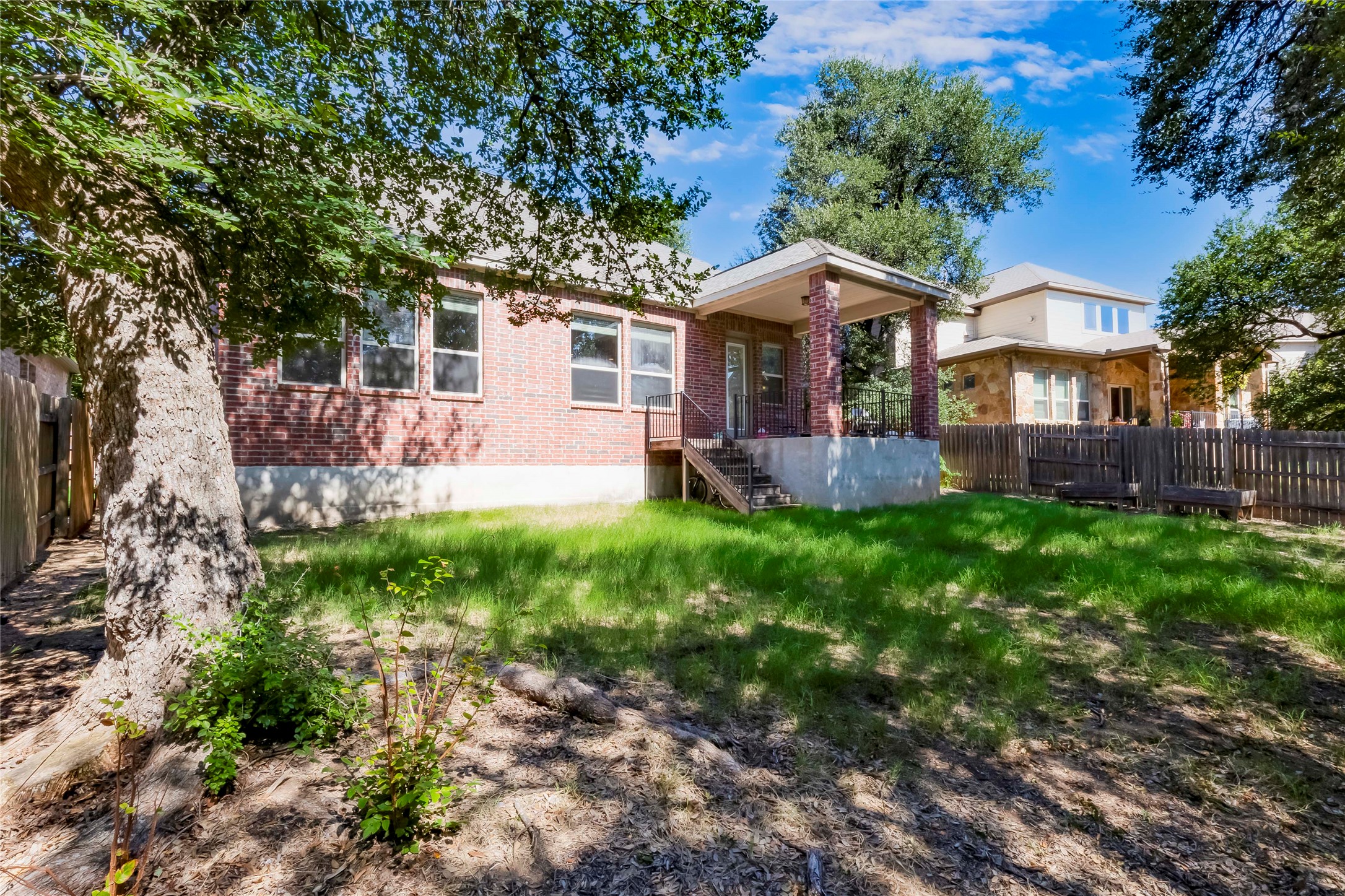 main property photo 35