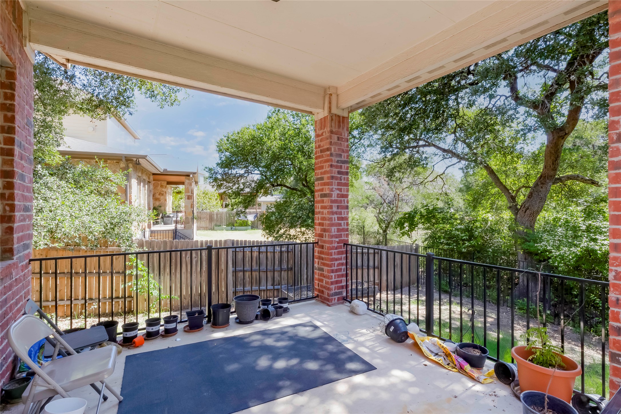 main property photo 37