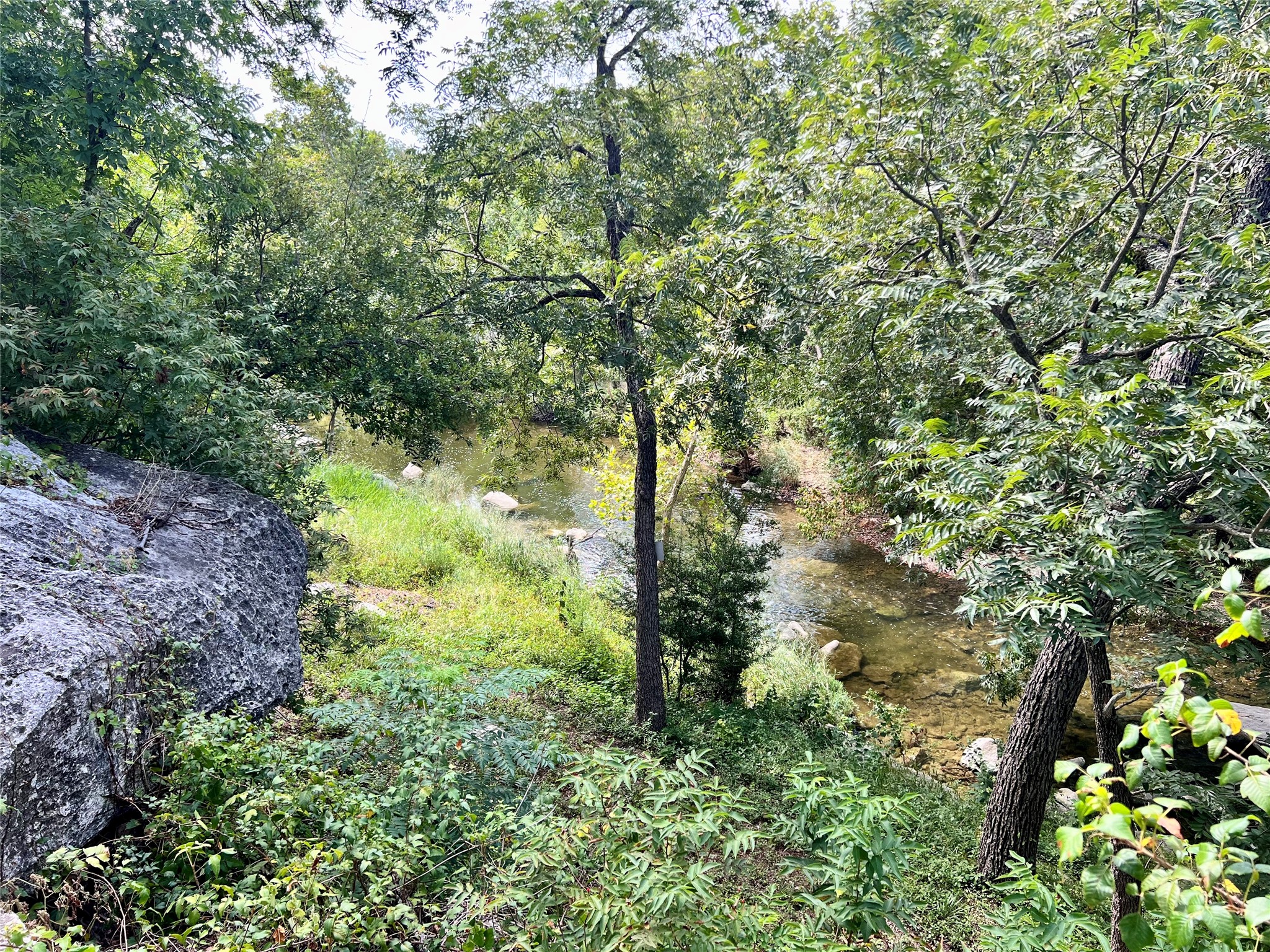 main property photo 10