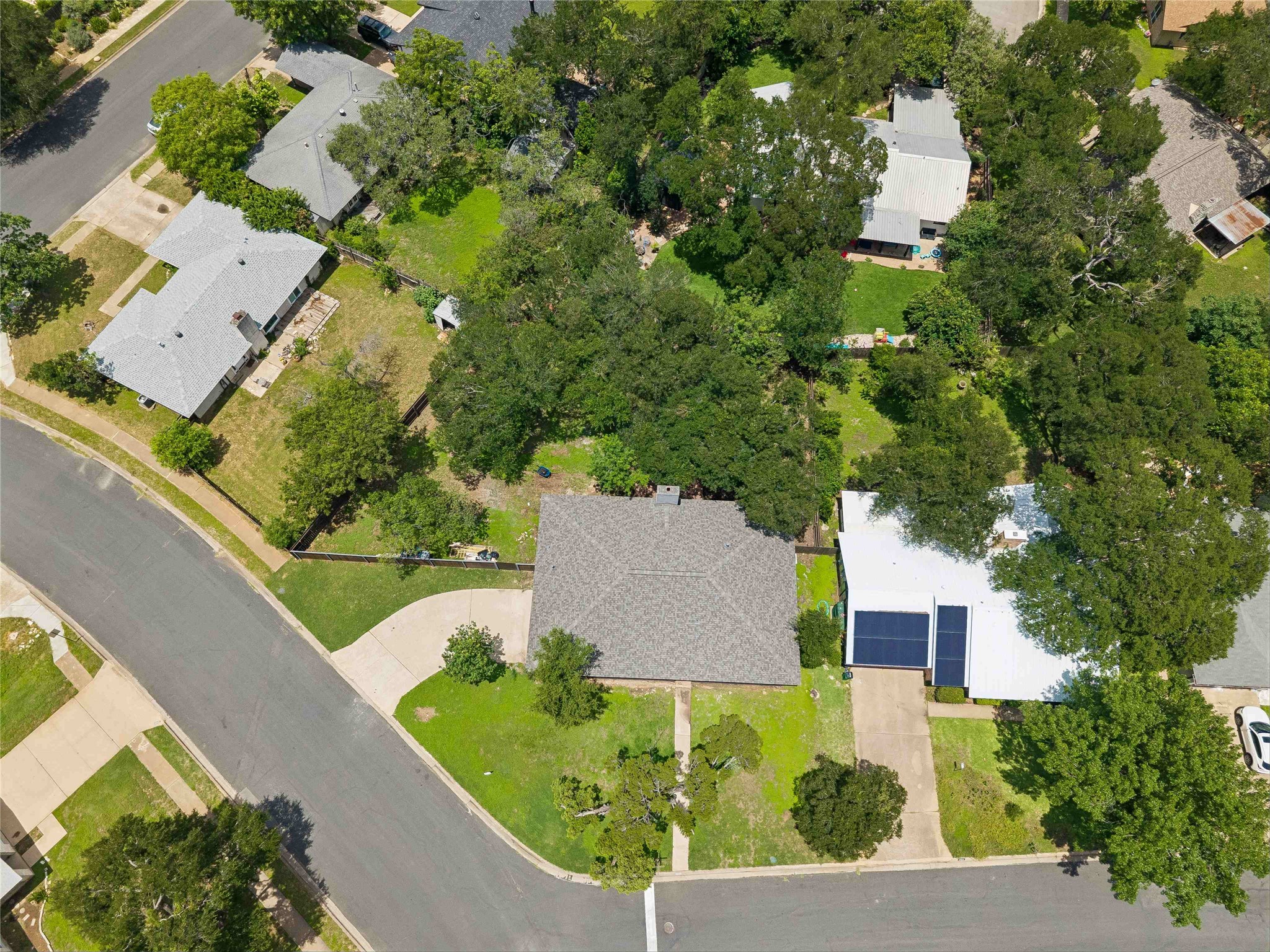 main property photo 31