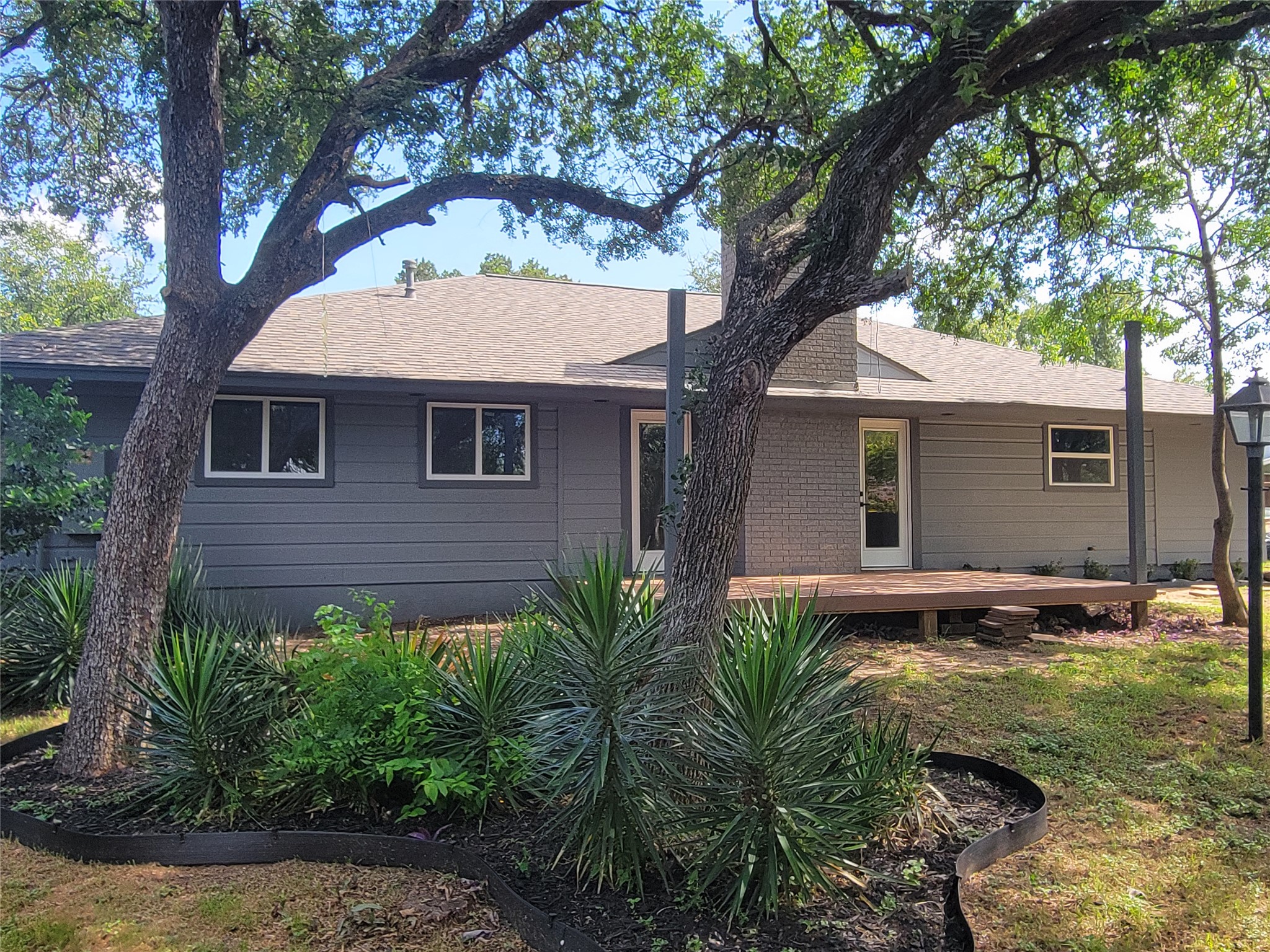 main property photo 37
