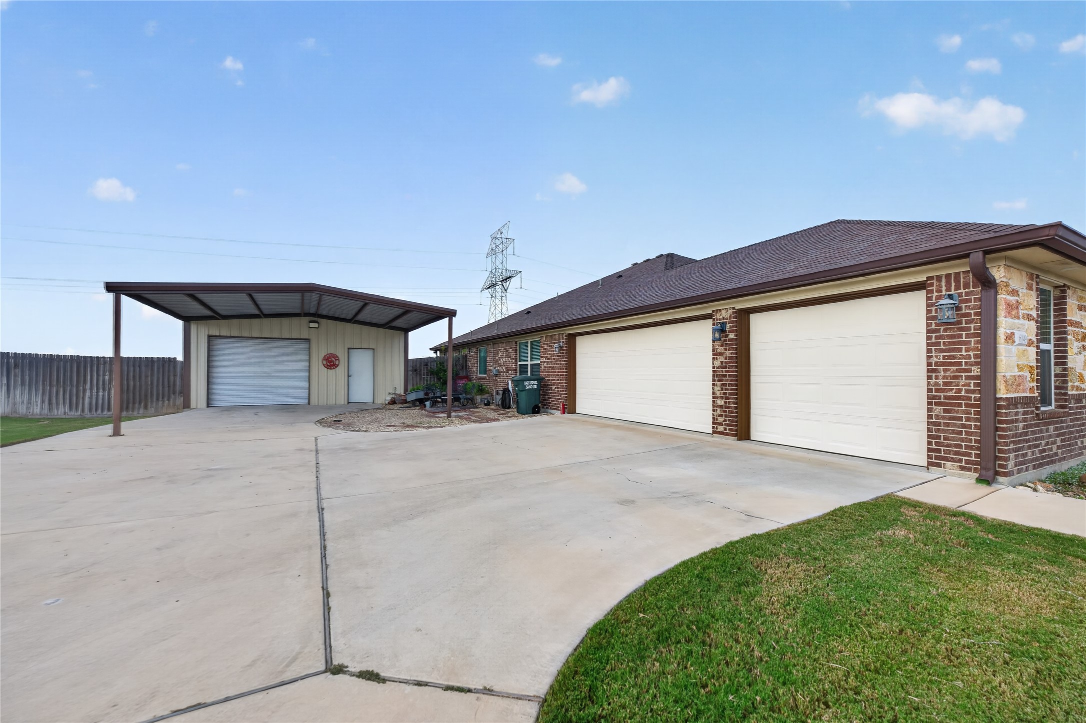 main property photo 35