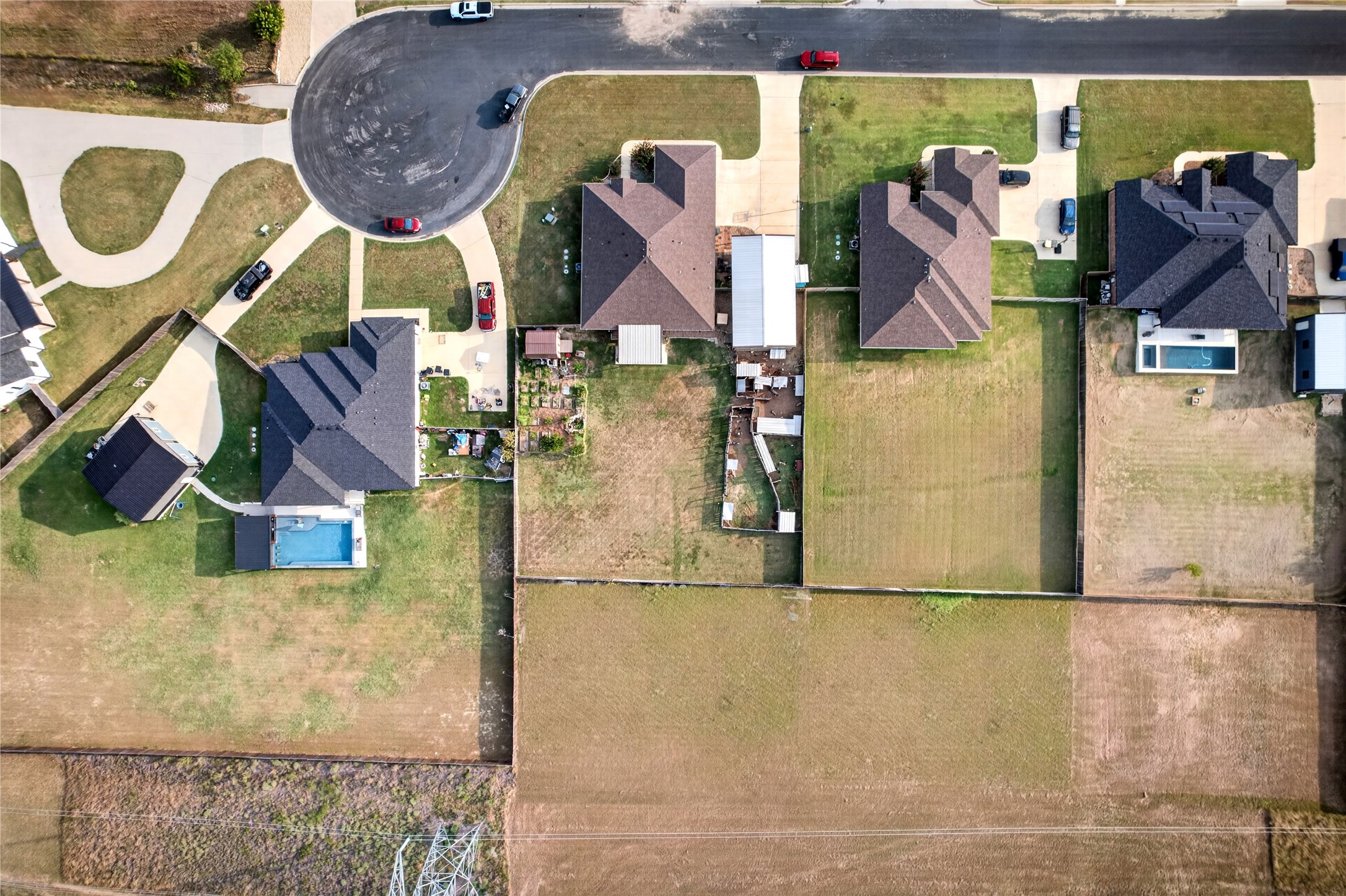 main property photo 4