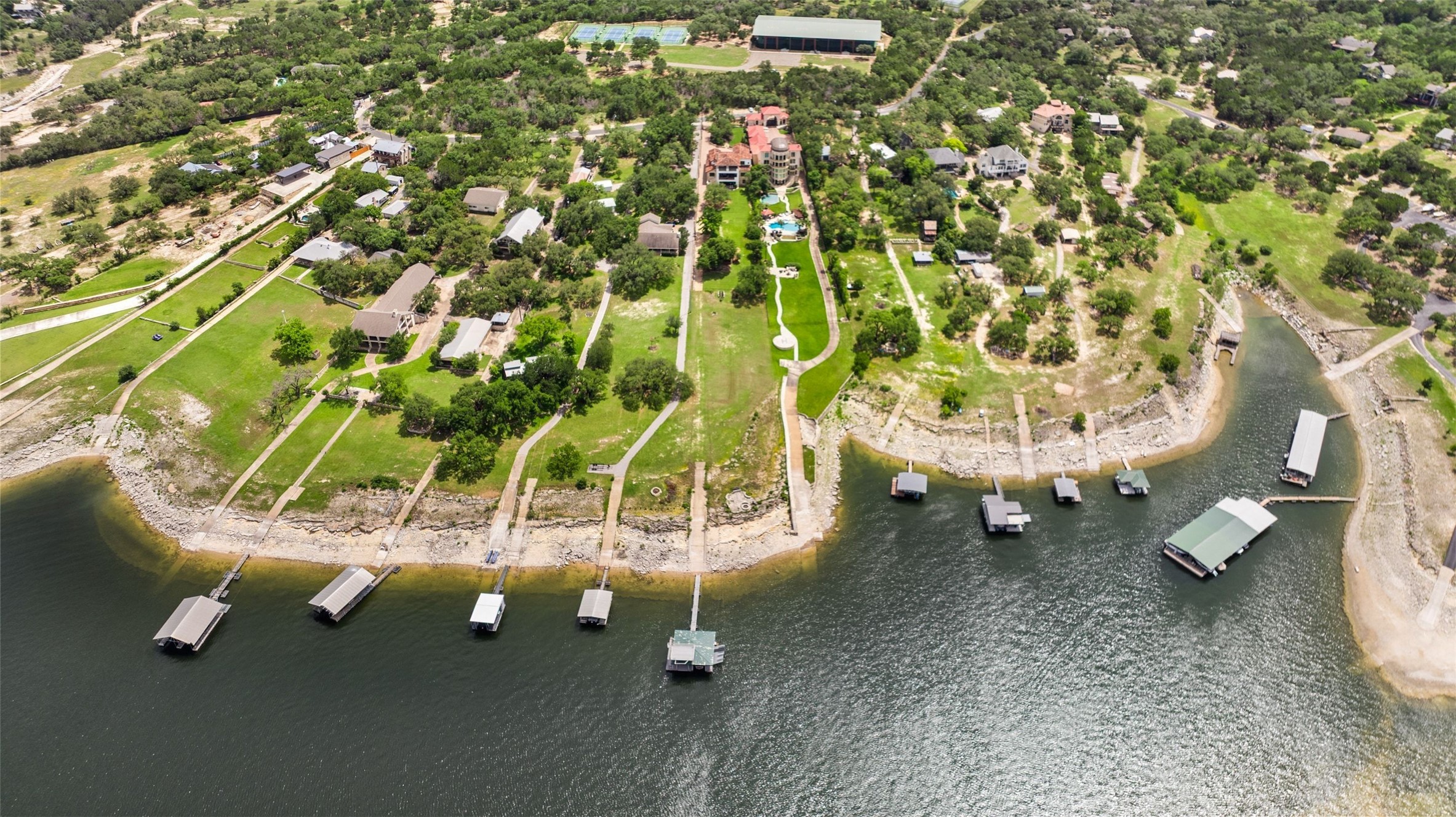 main property photo 8