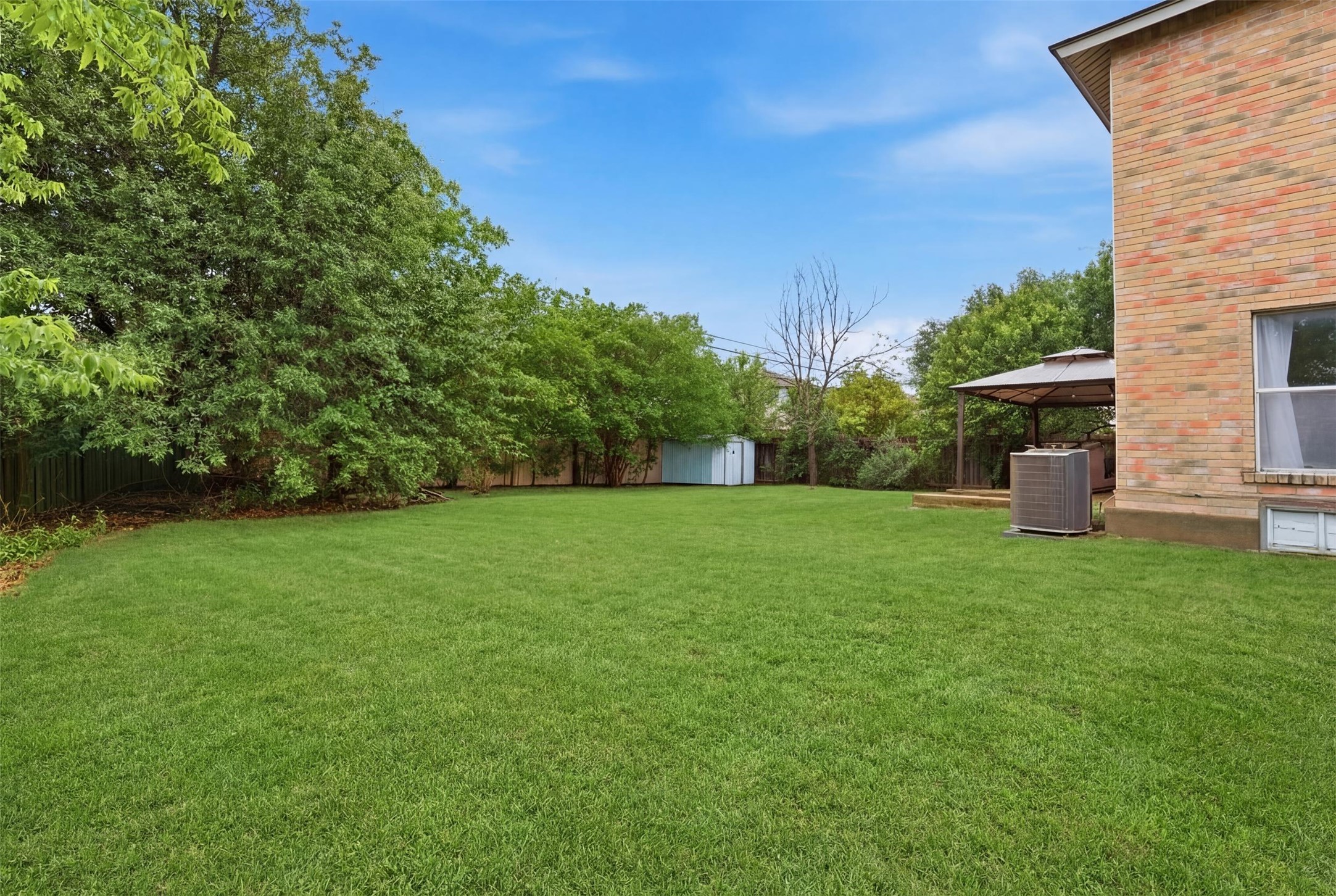main property photo 26