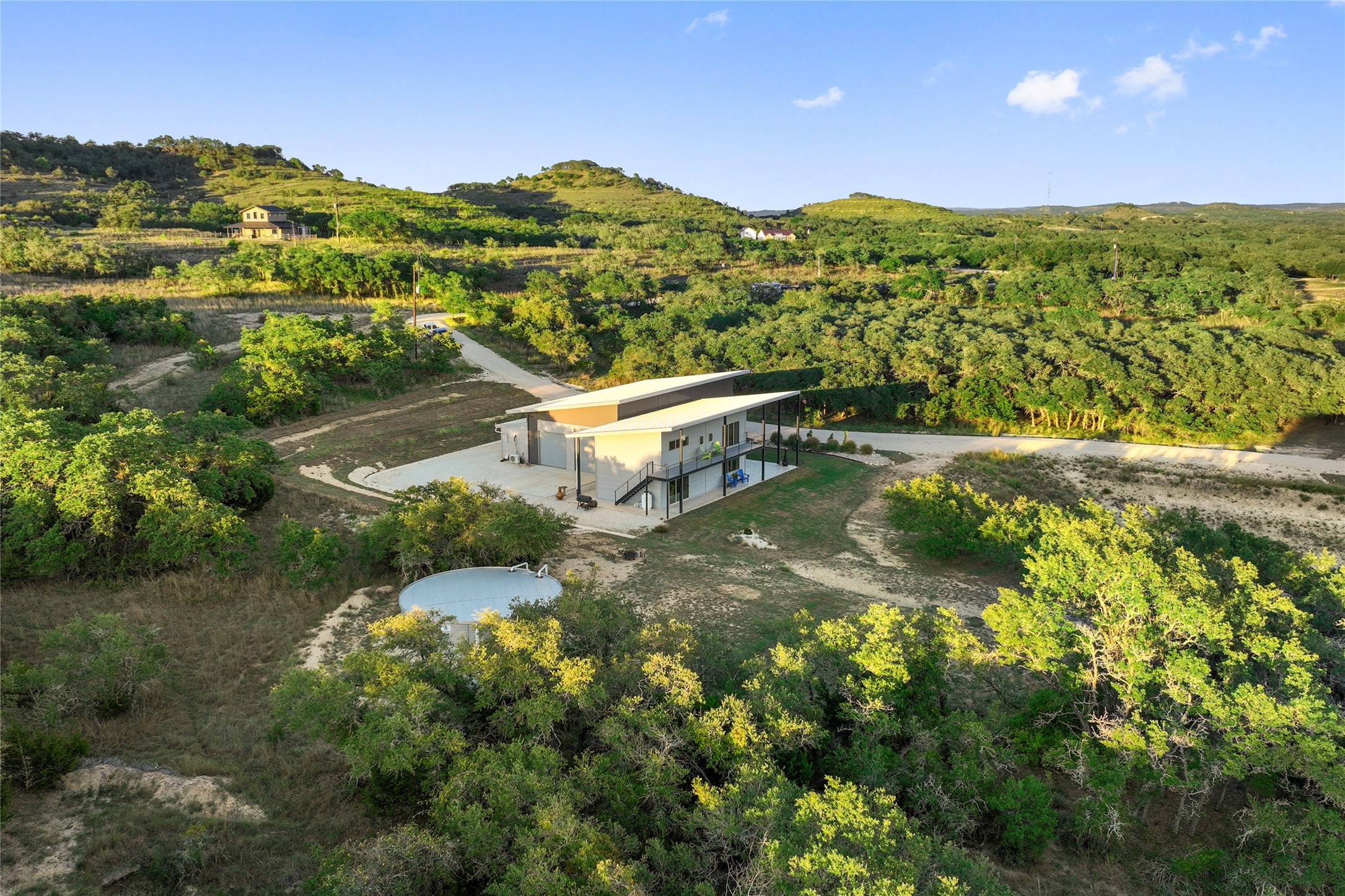 main property photo 21