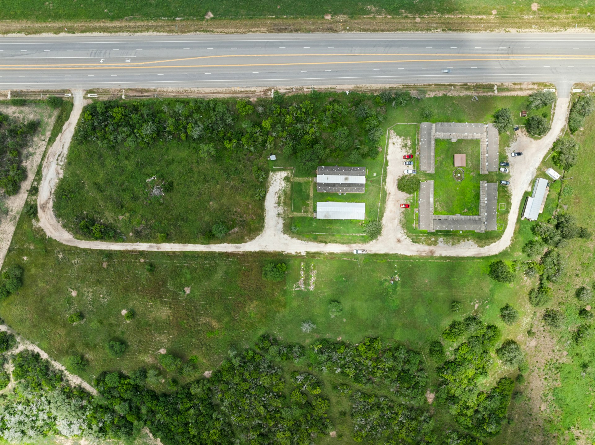 main property photo 3