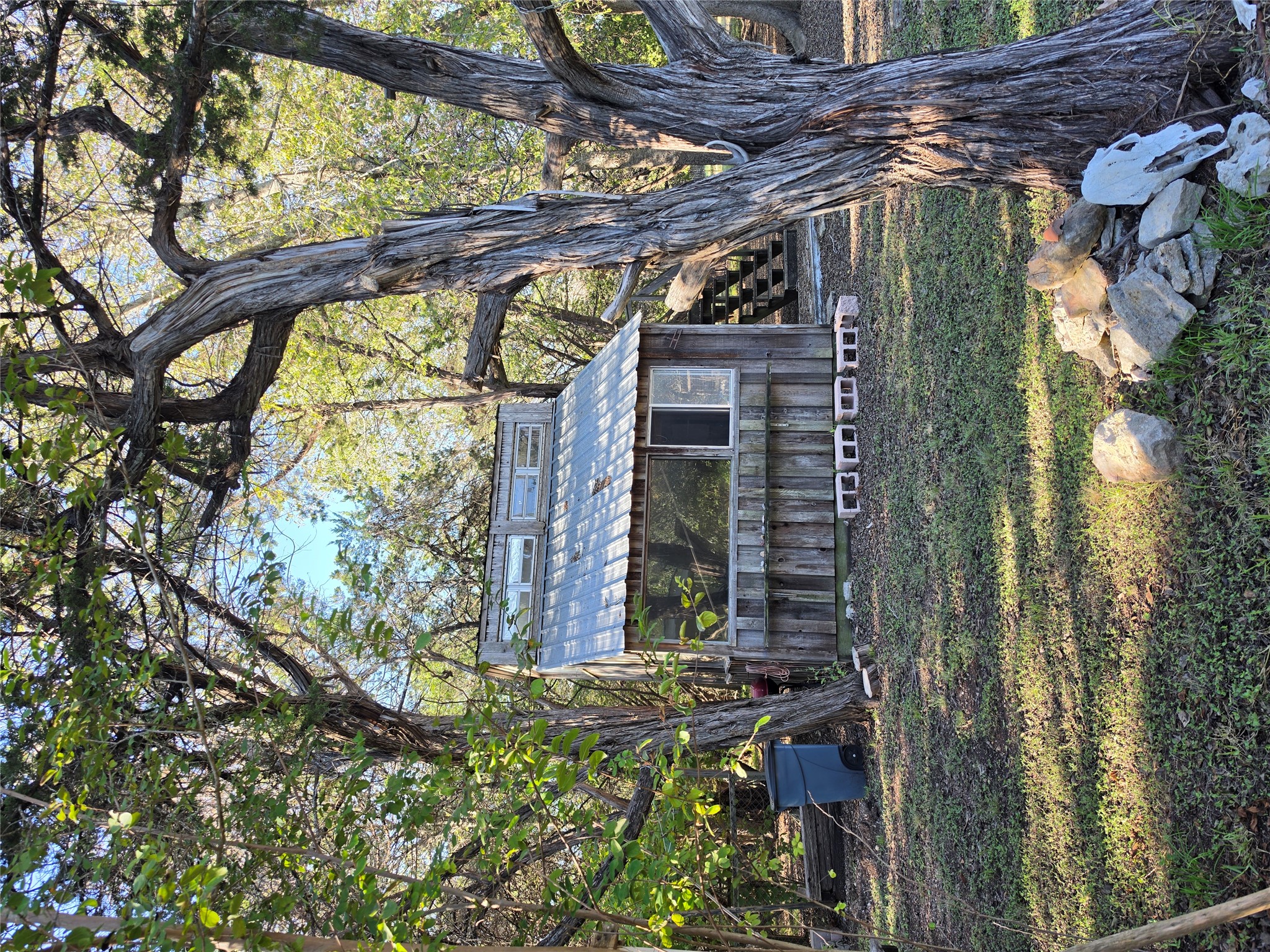 main property photo 18