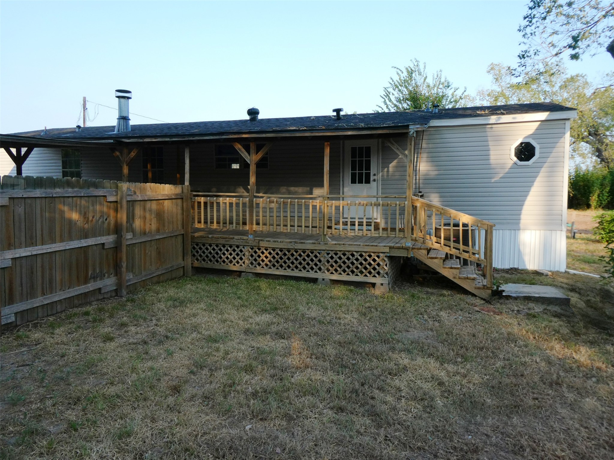 main property photo 18