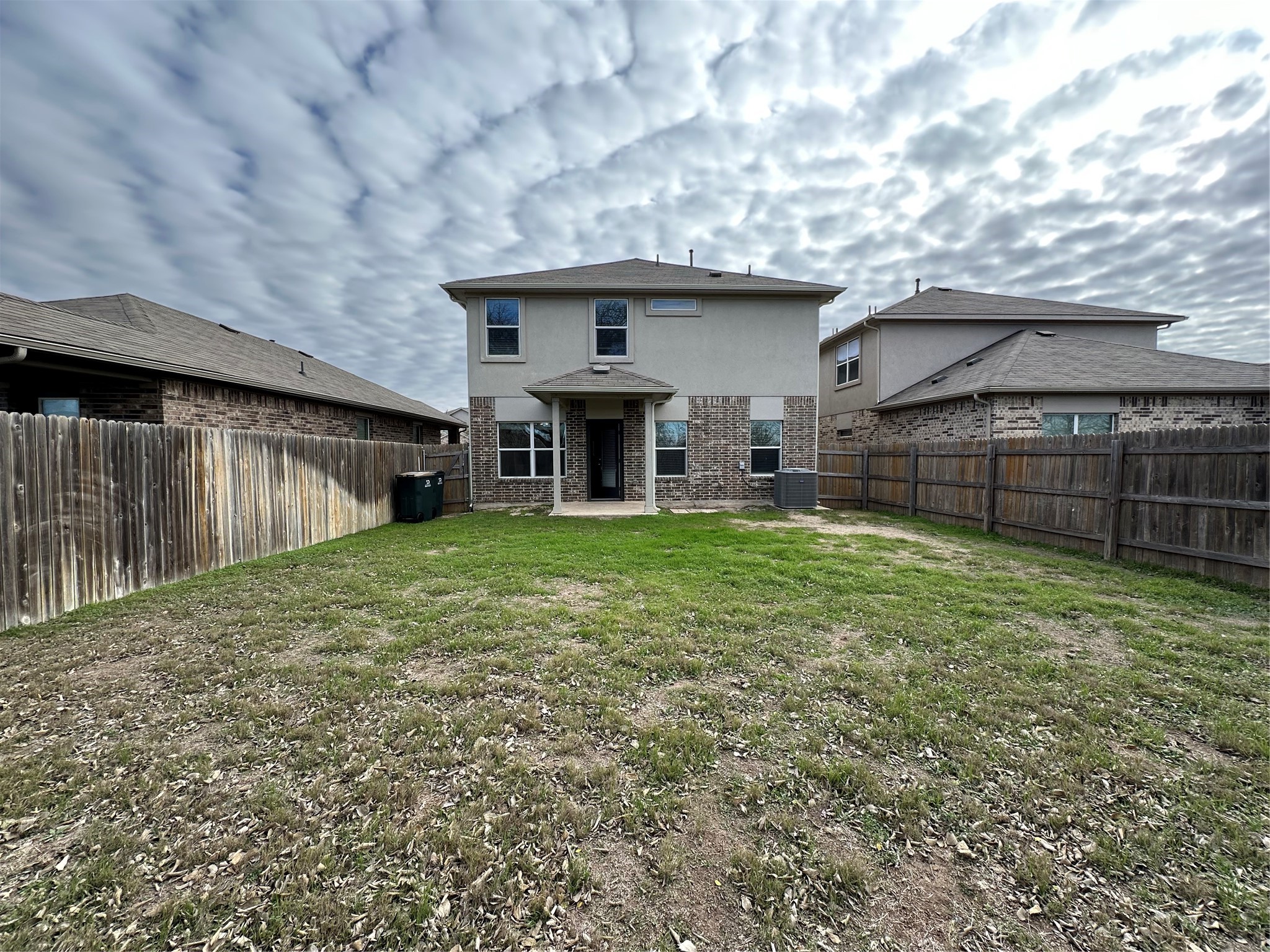 main property photo 16