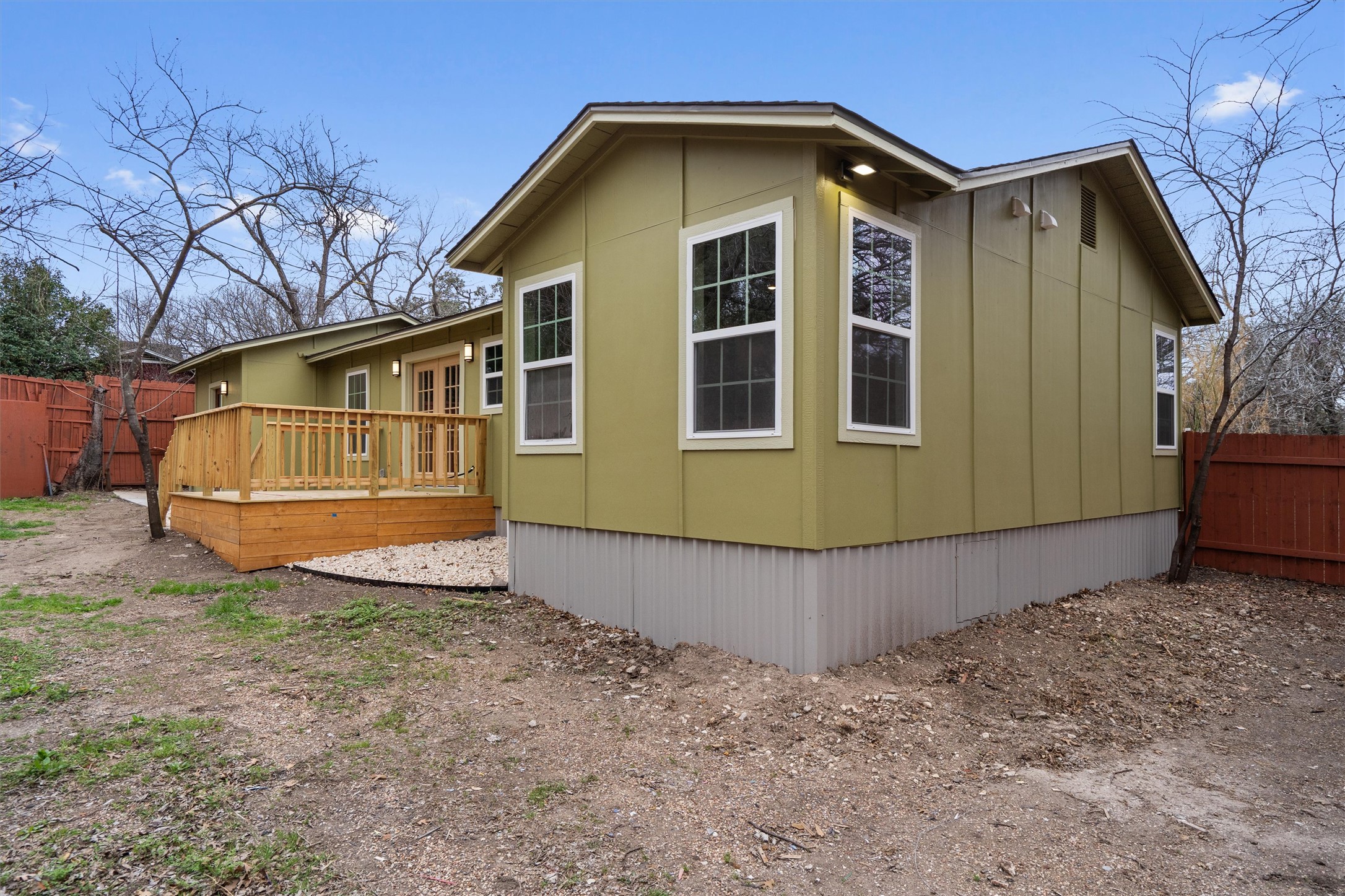 main property photo 33
