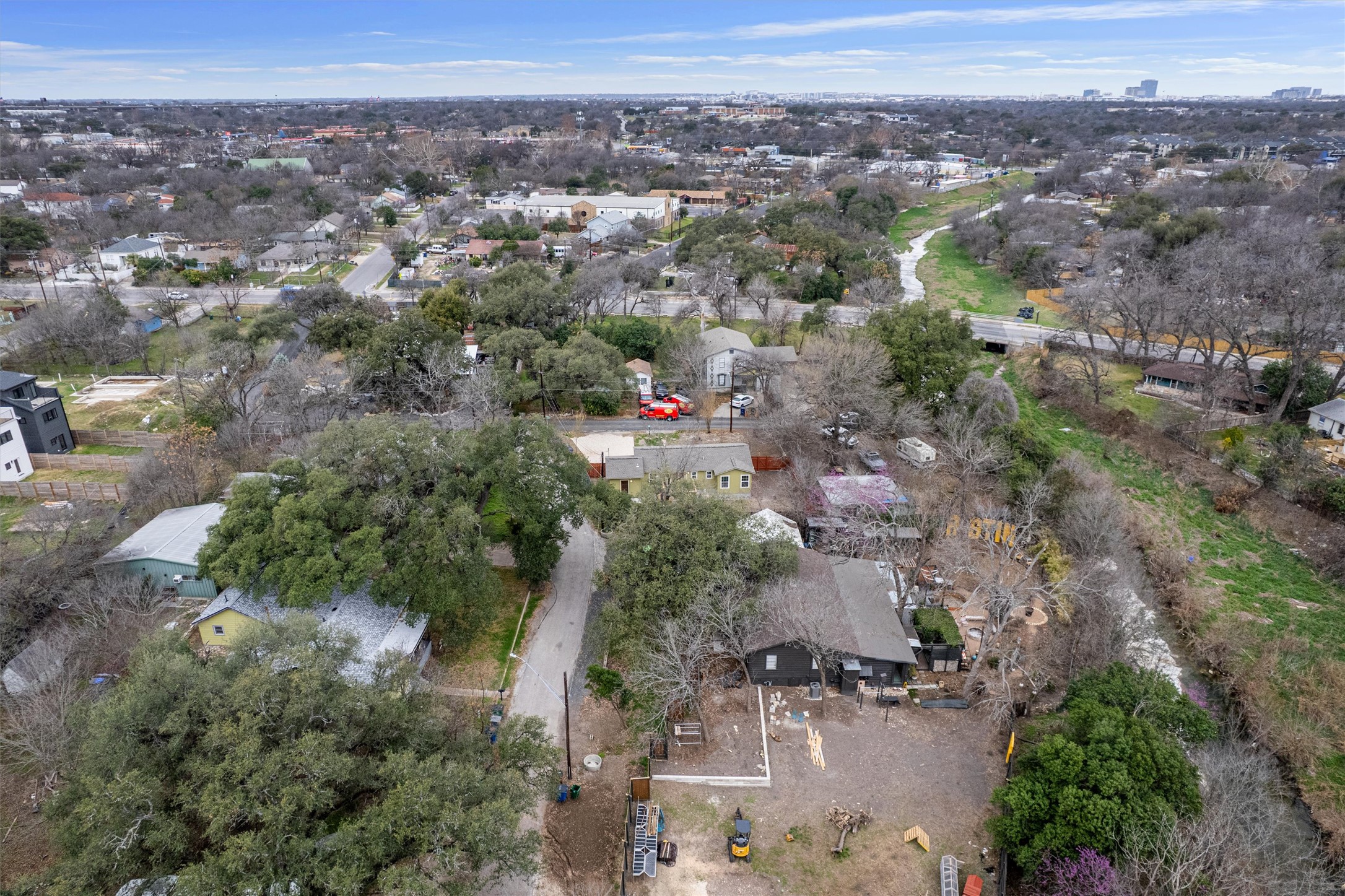 main property photo 35