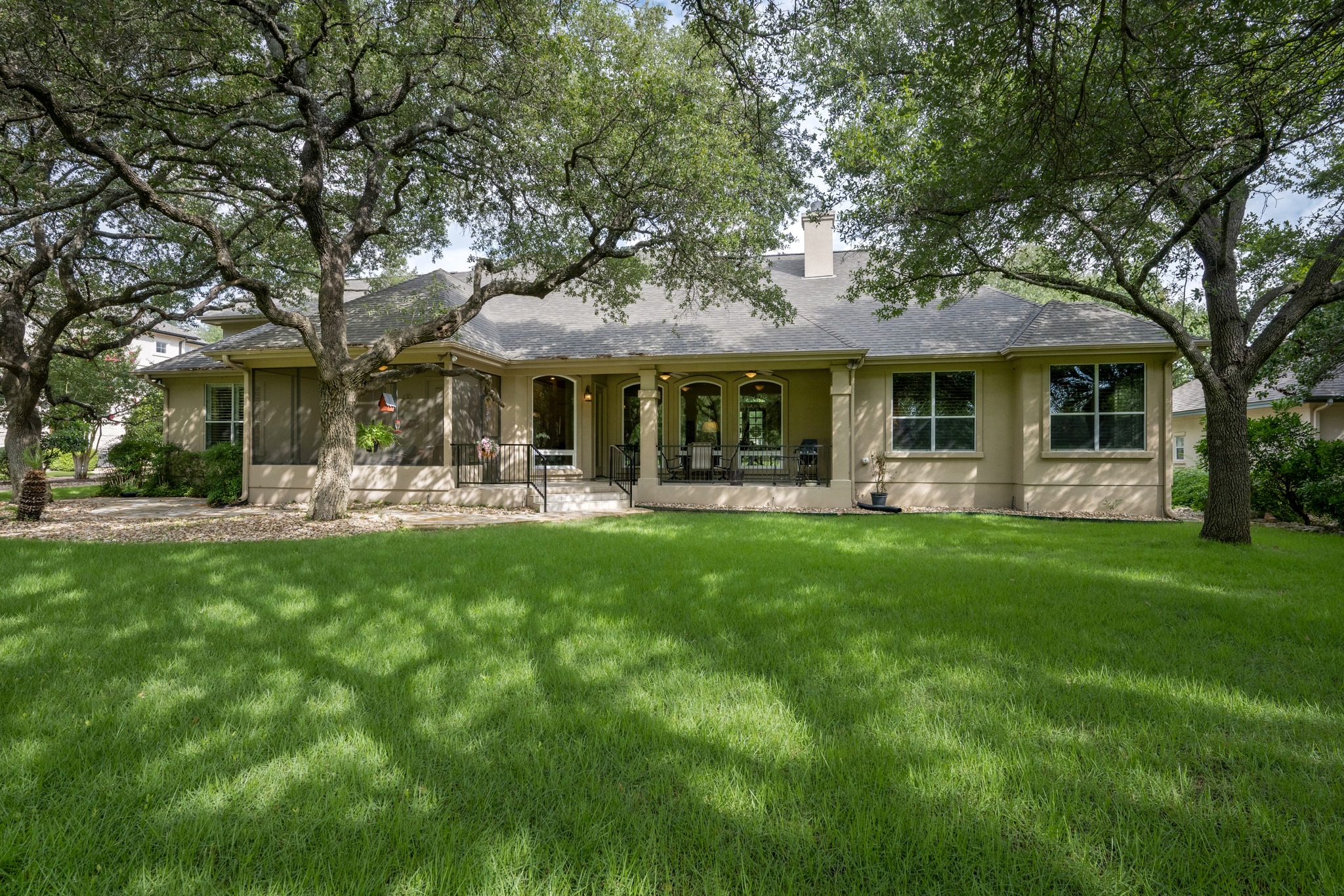 main property photo 30