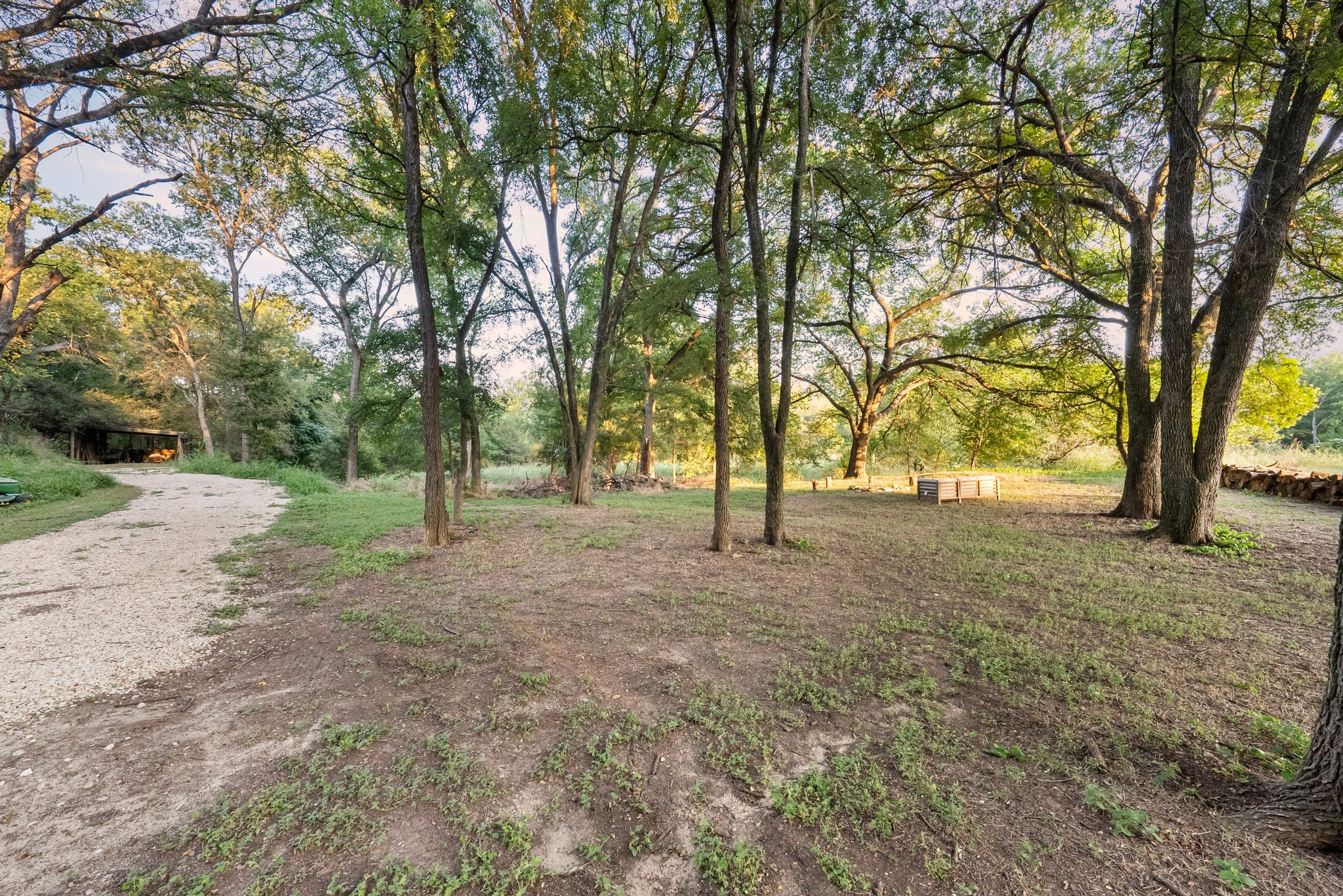 main property photo 38