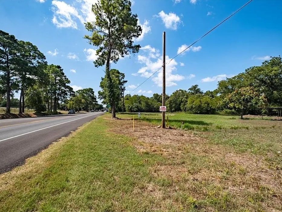 main property photo 4