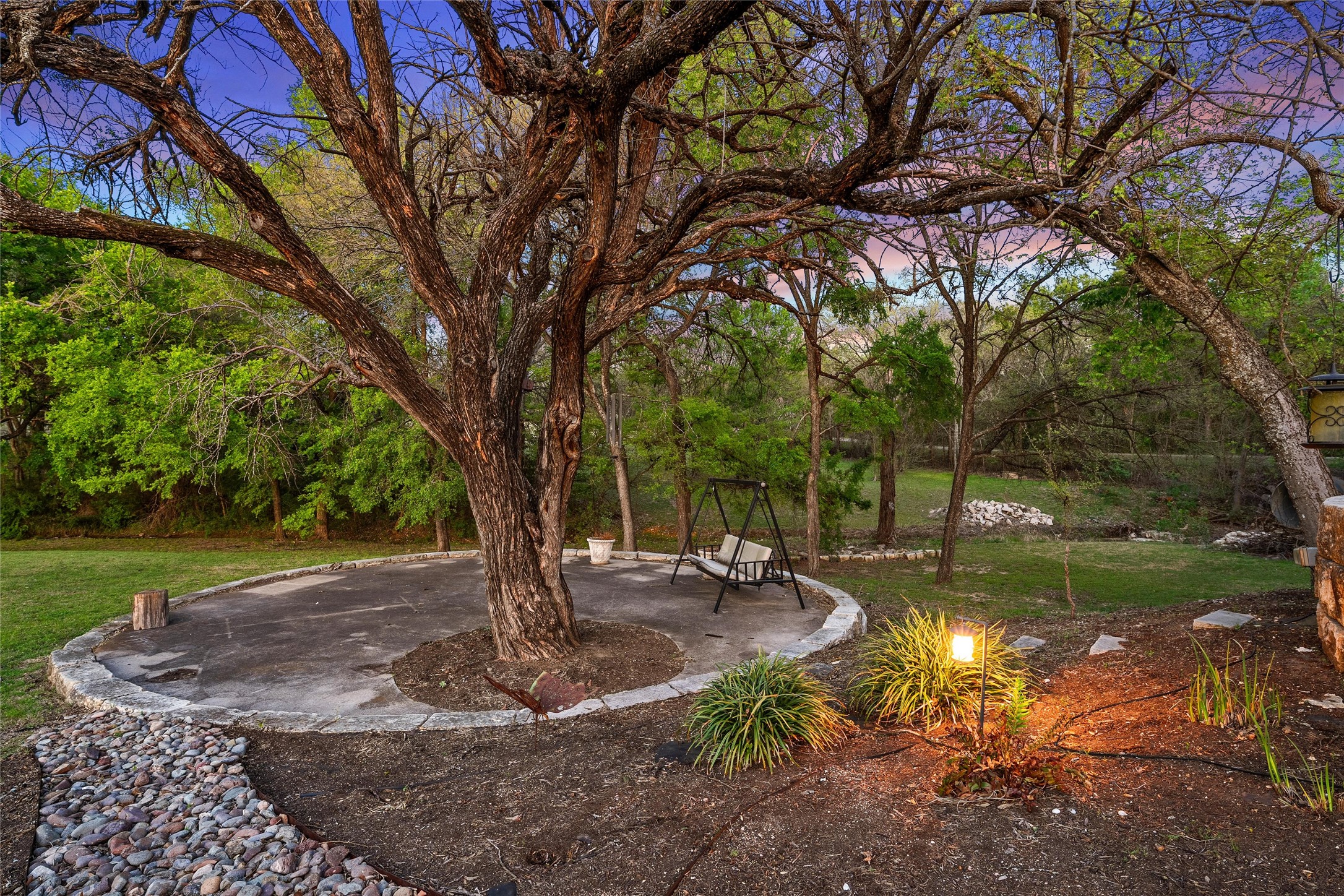 main property photo 33