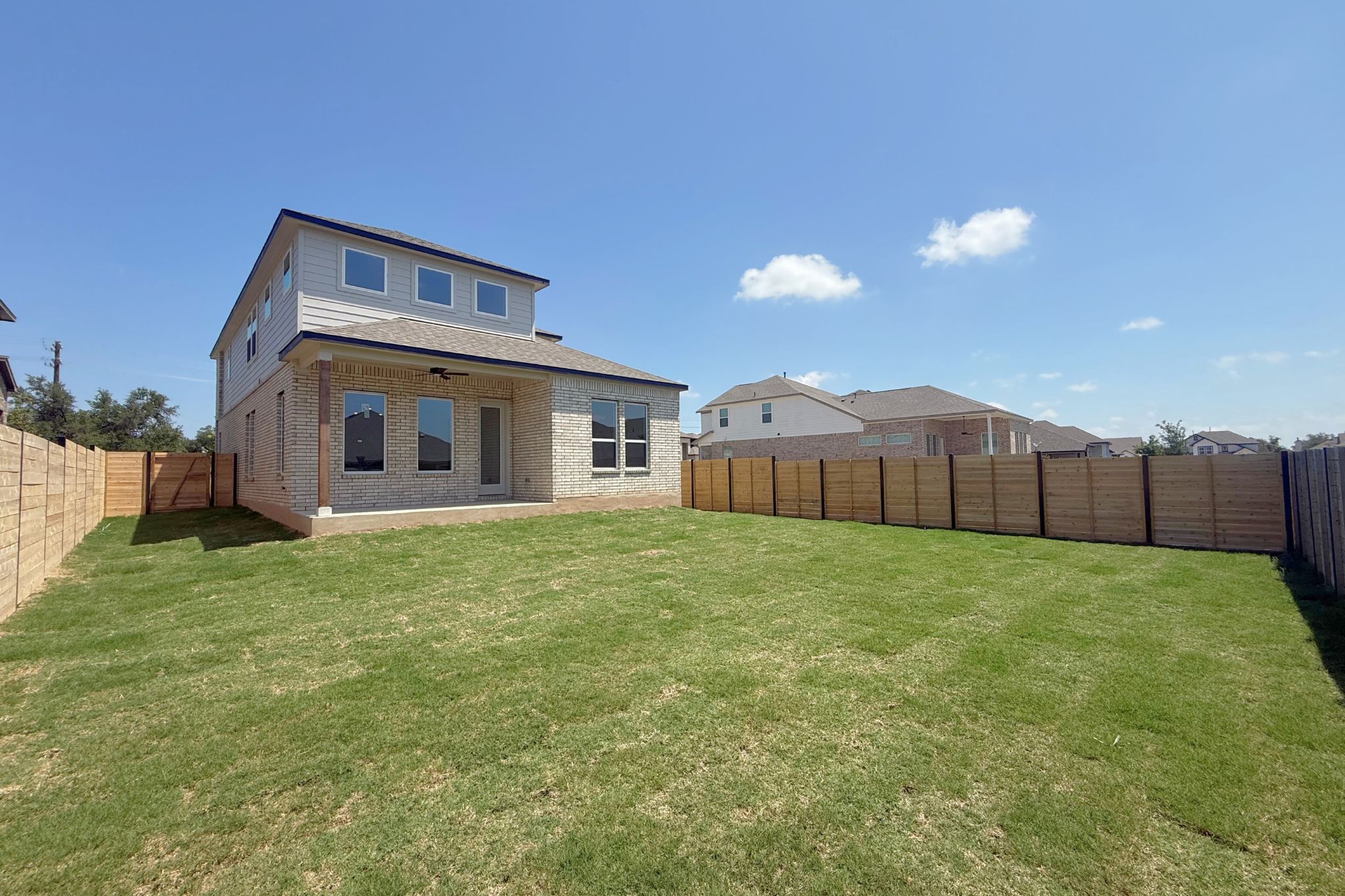 main property photo 17