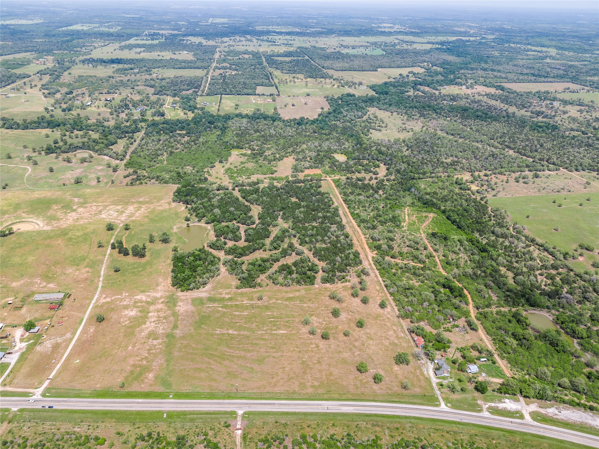 main property photo 13