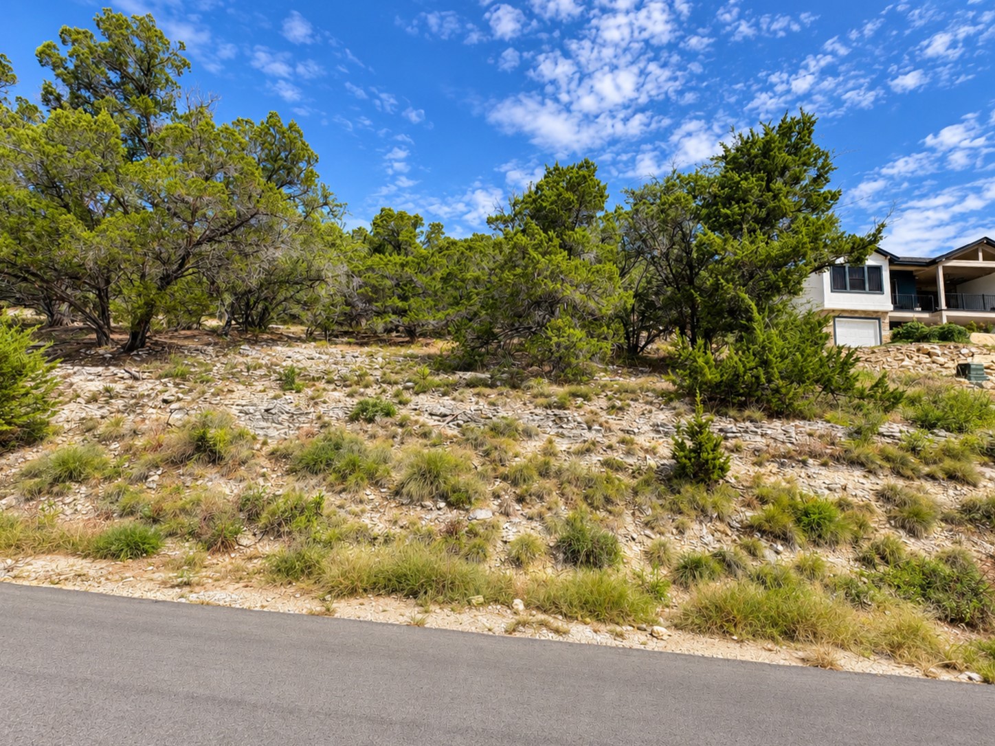 main property photo 20