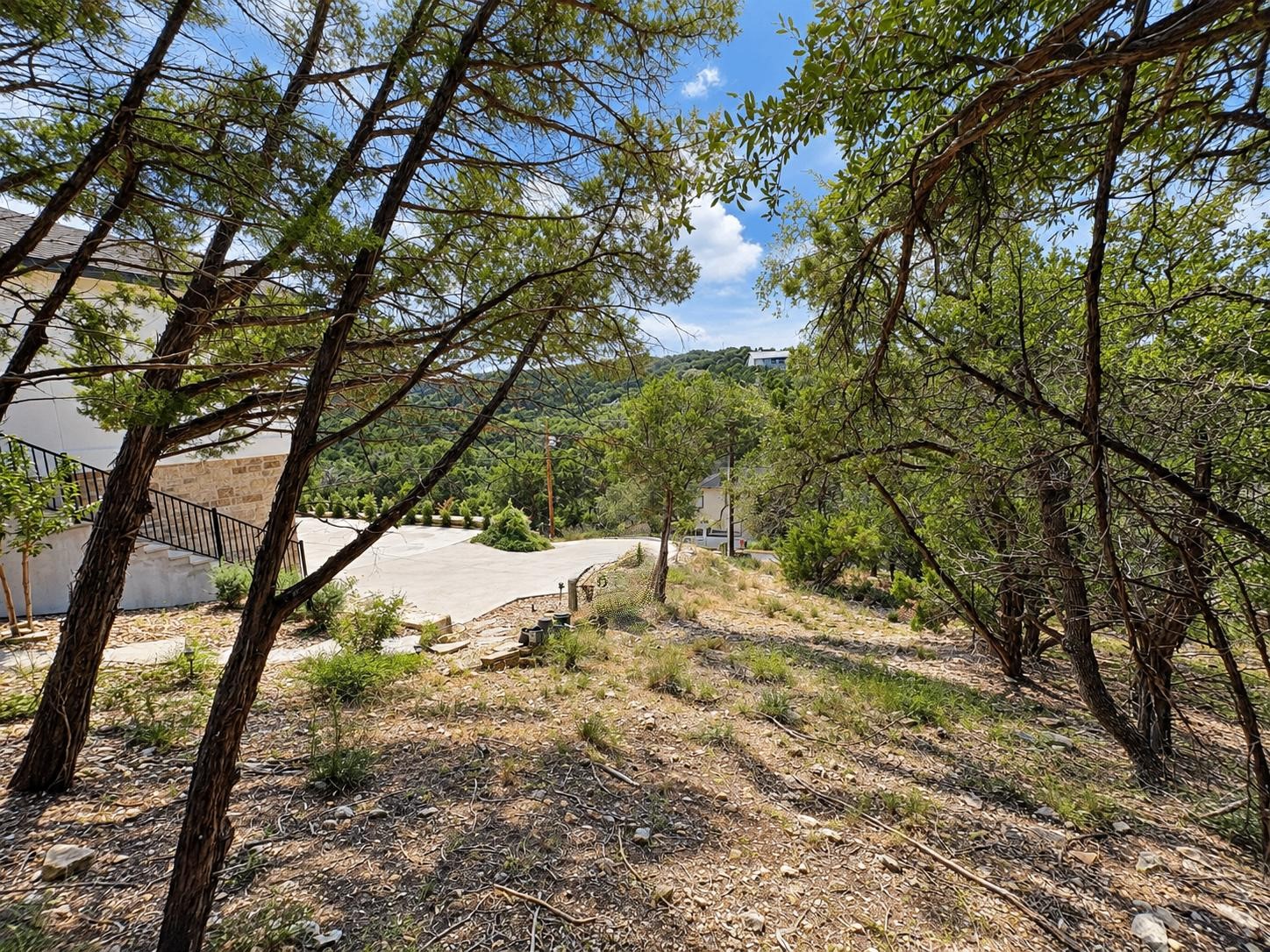 main property photo 6