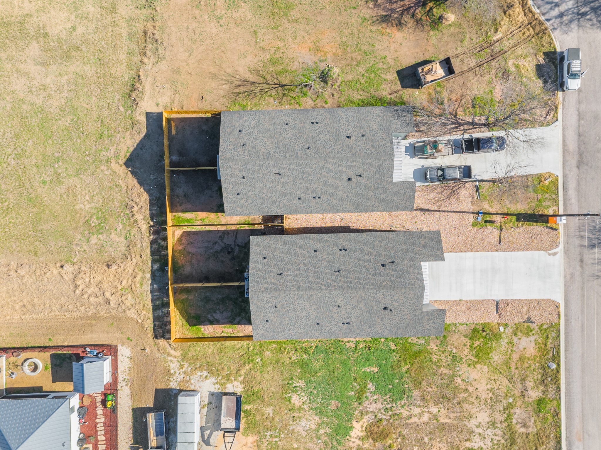 main property photo 34
