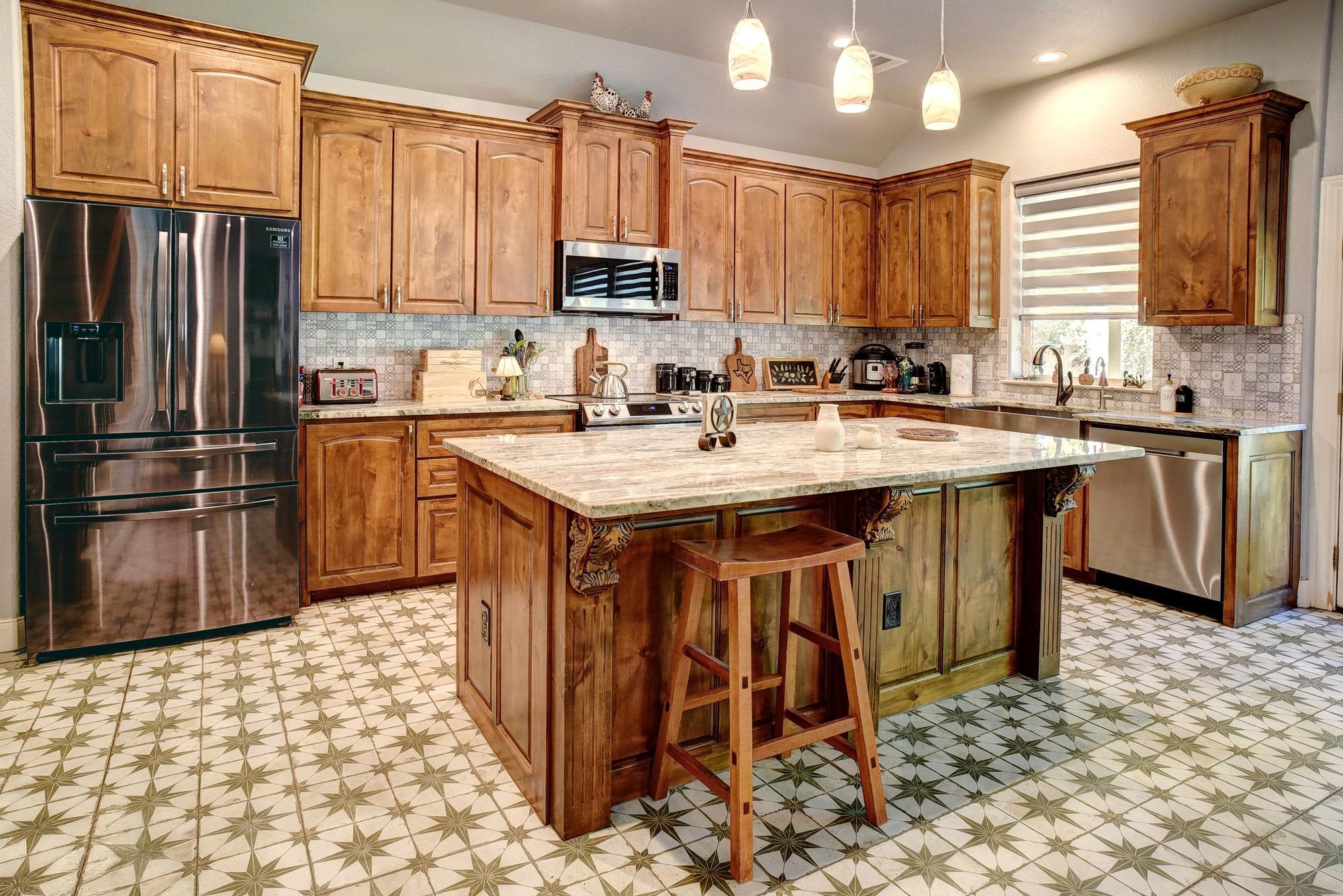 main property photo 15