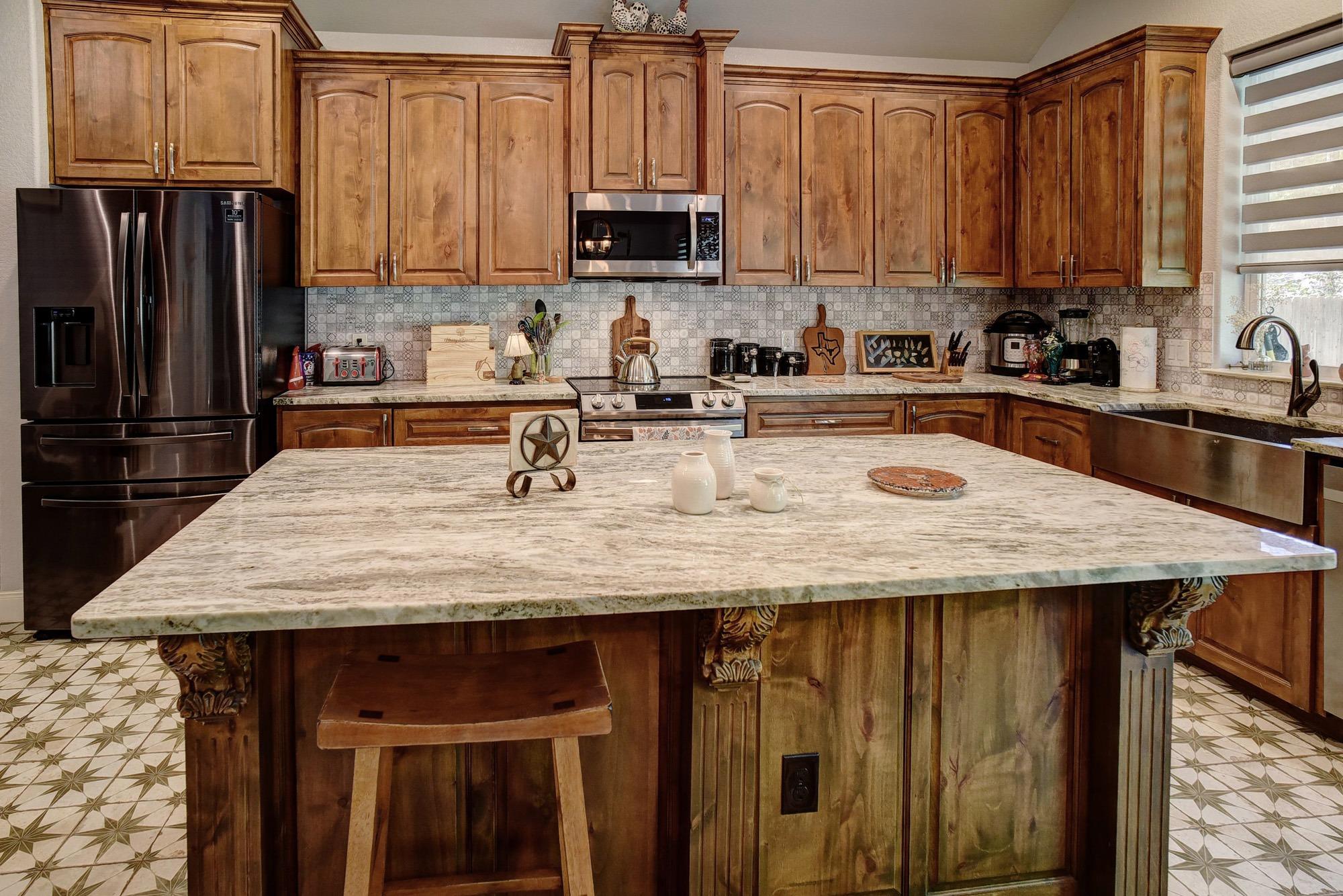 main property photo 16