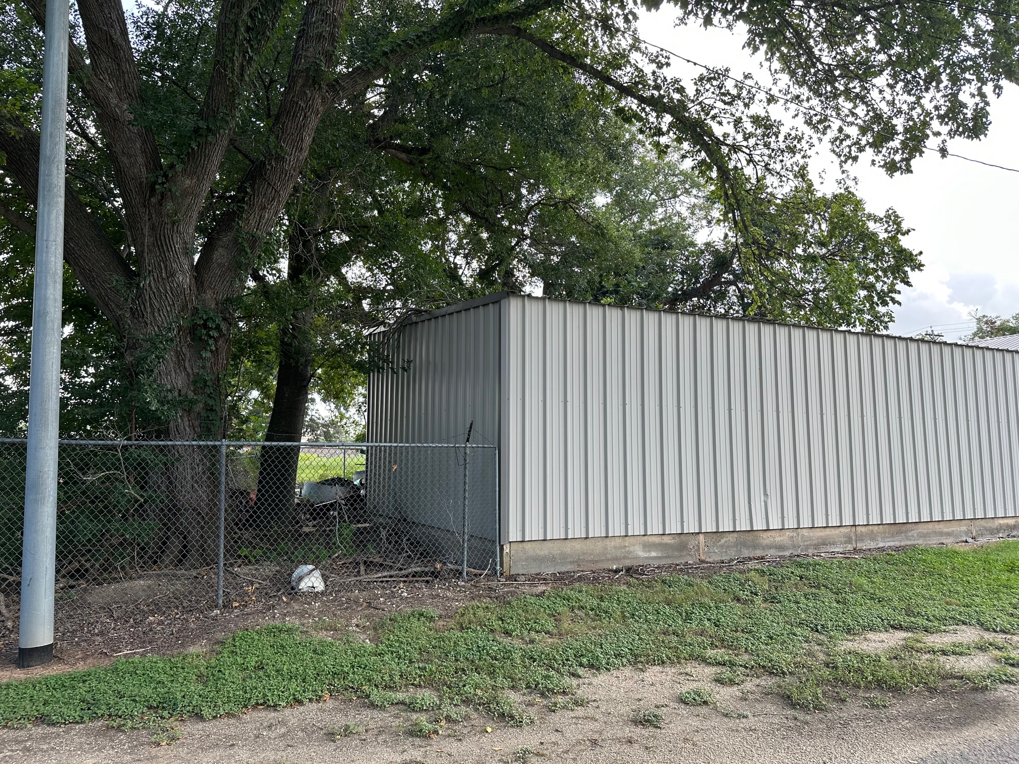 main property photo 6