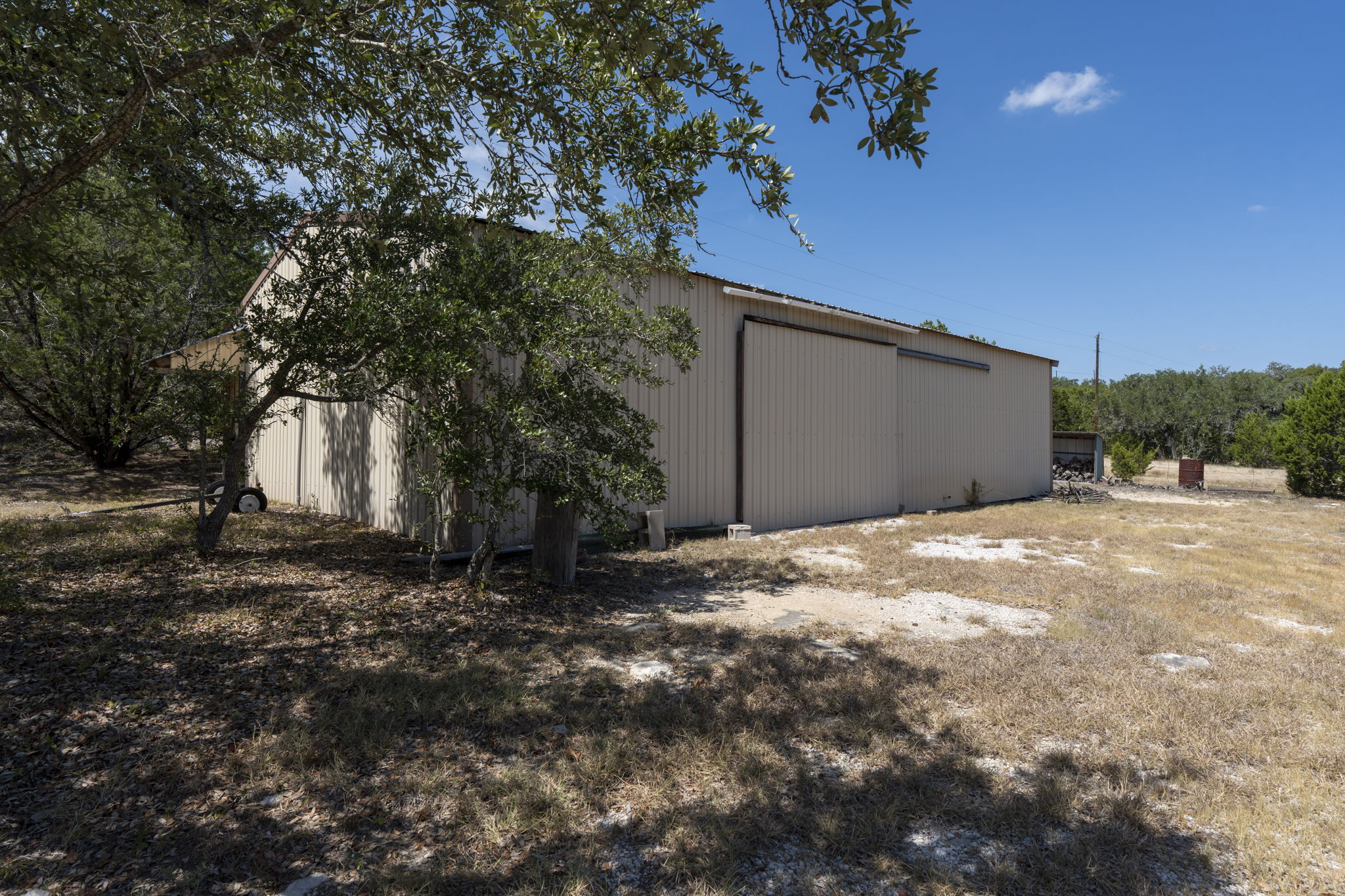 main property photo 18