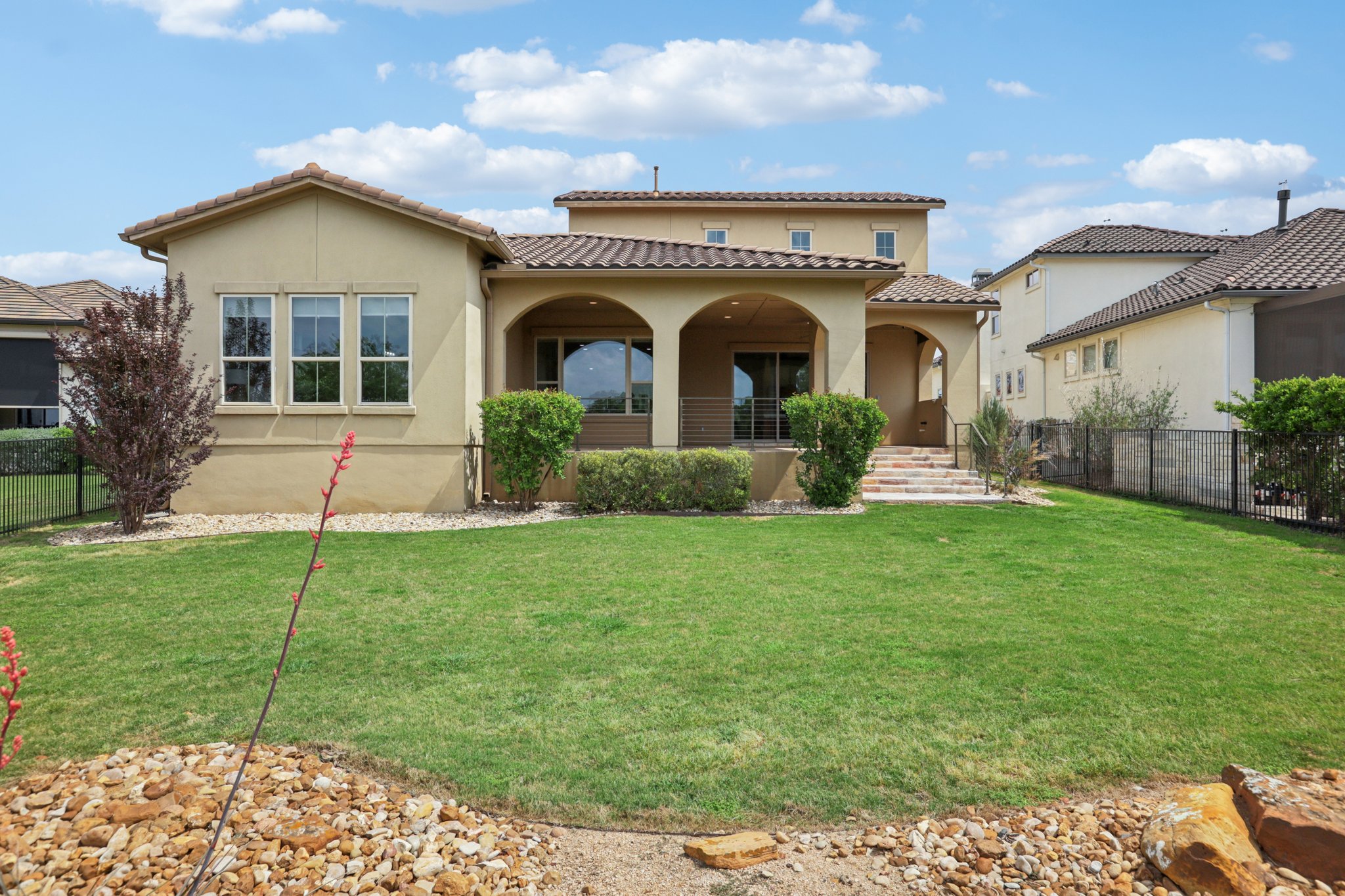 main property photo 29