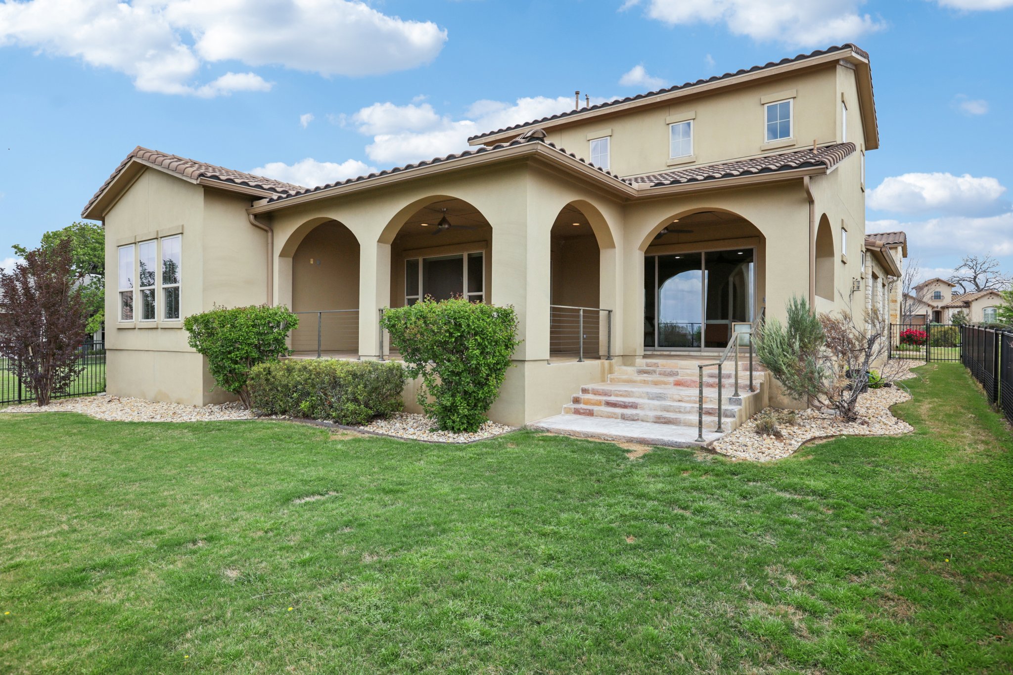 main property photo 30