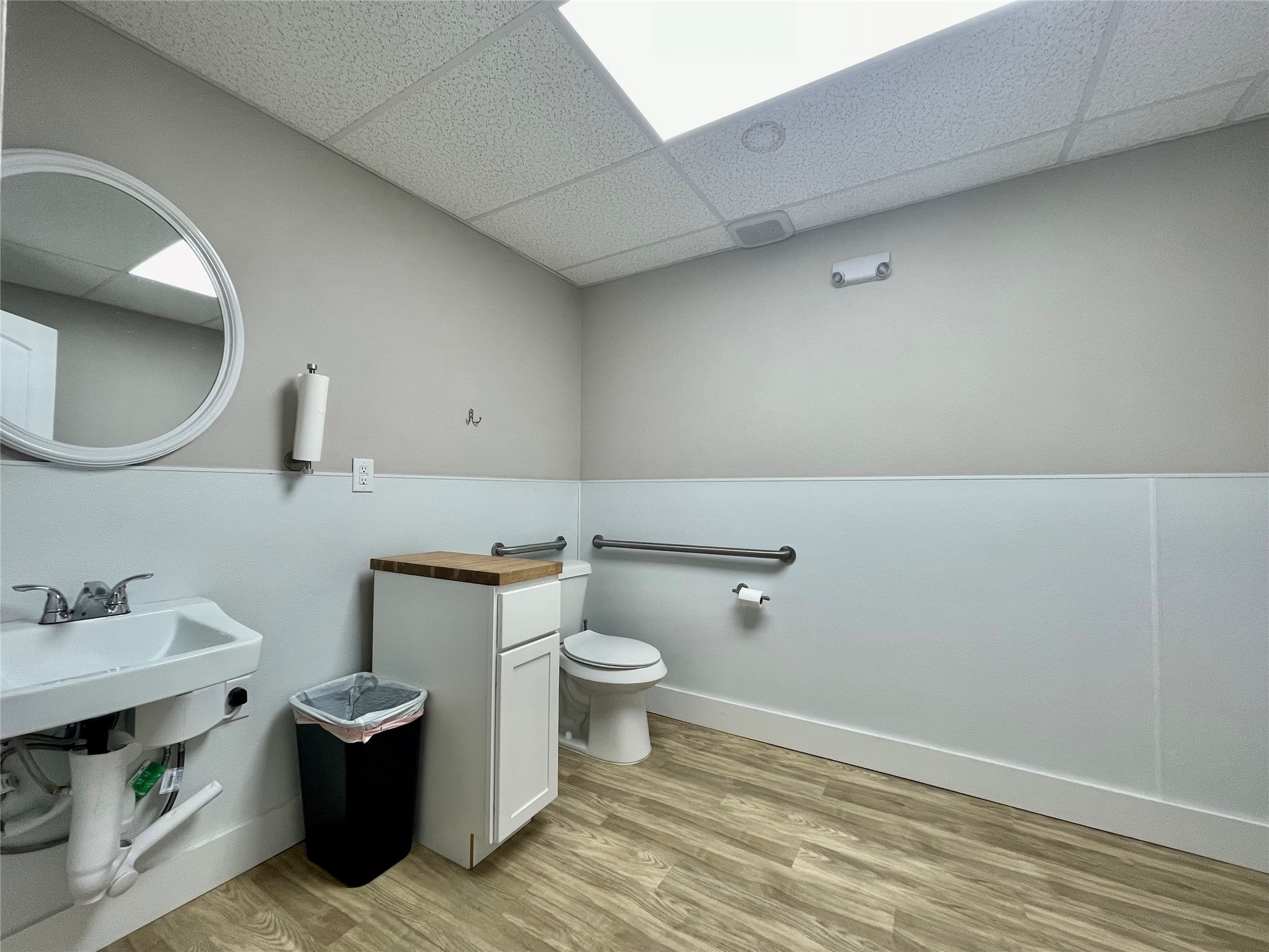 main property photo 10