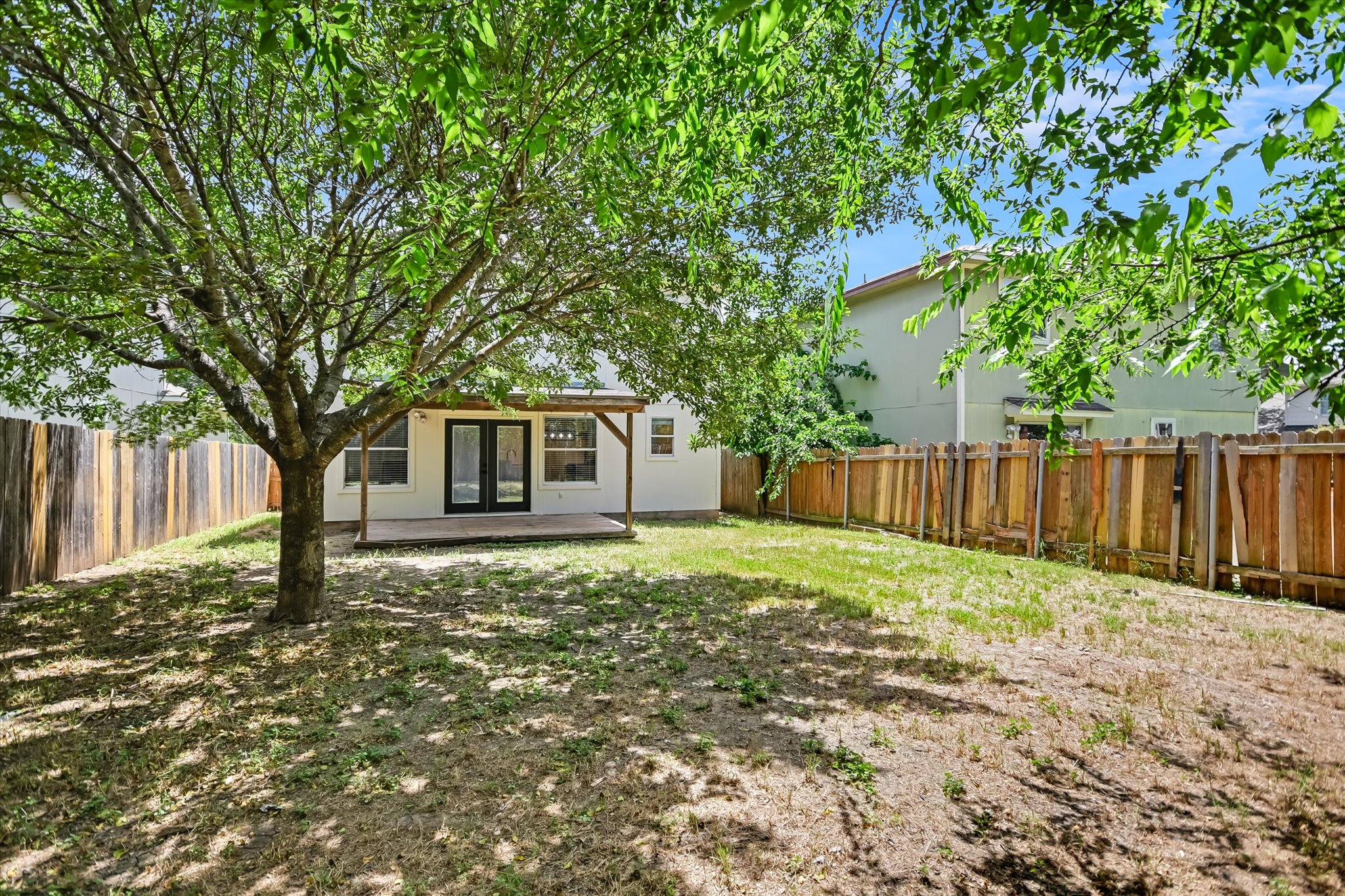 main property photo 19