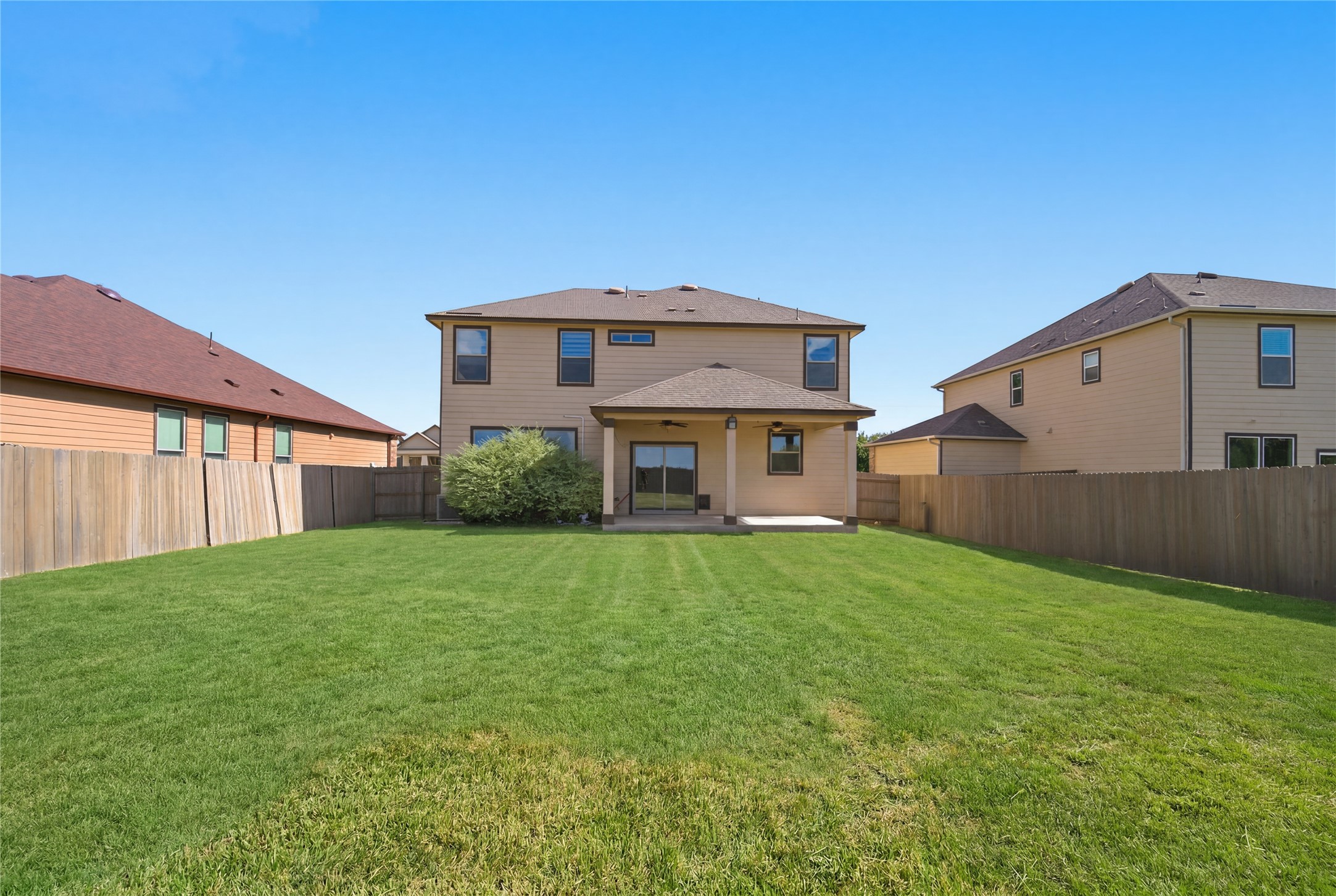 main property photo 37