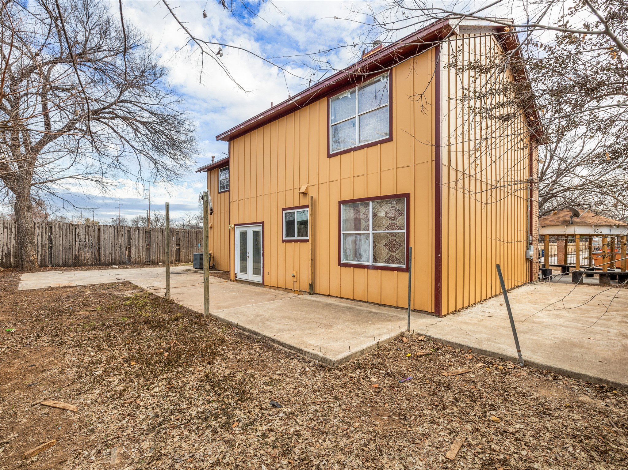 main property photo 9