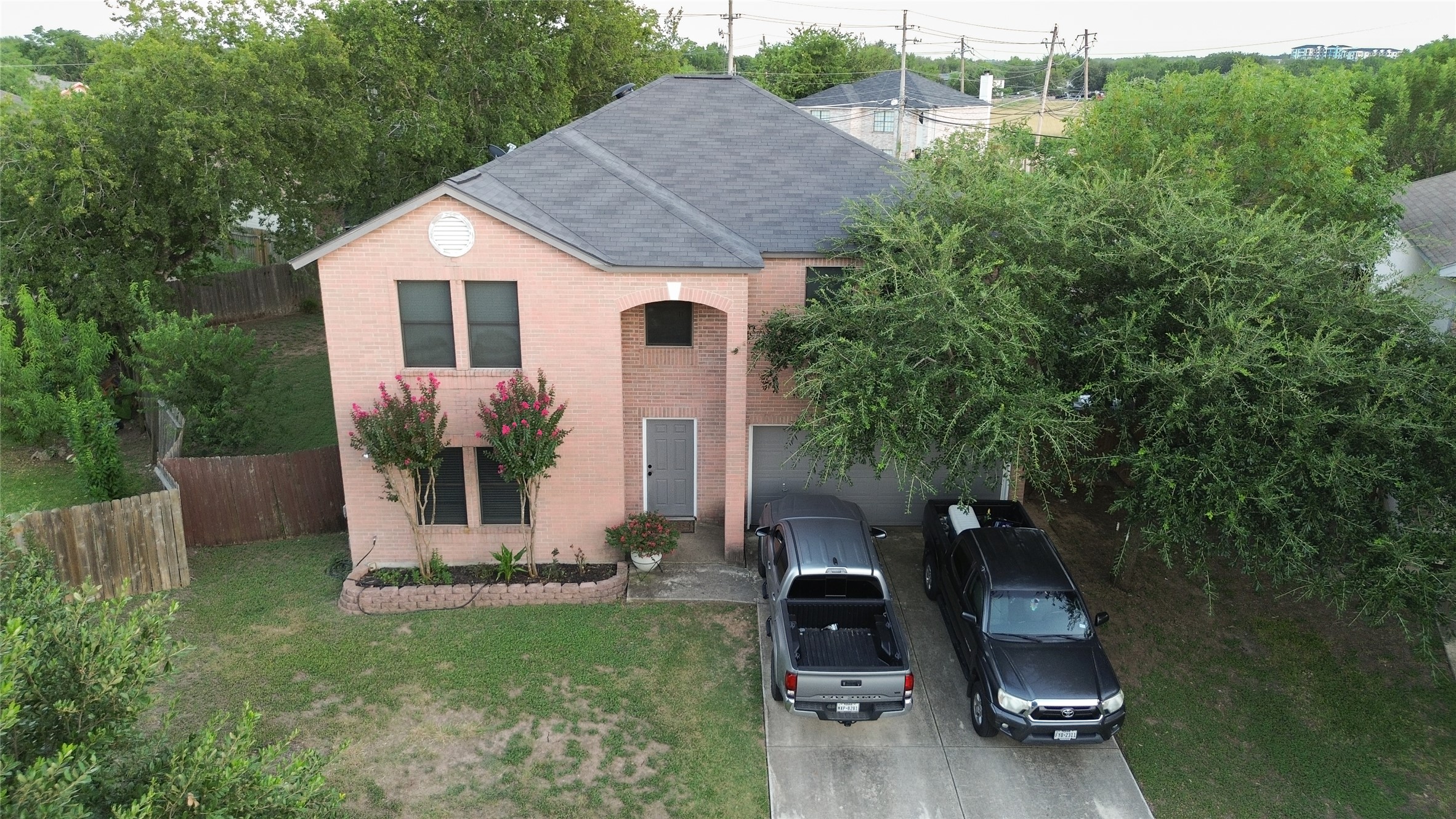 main property photo 10