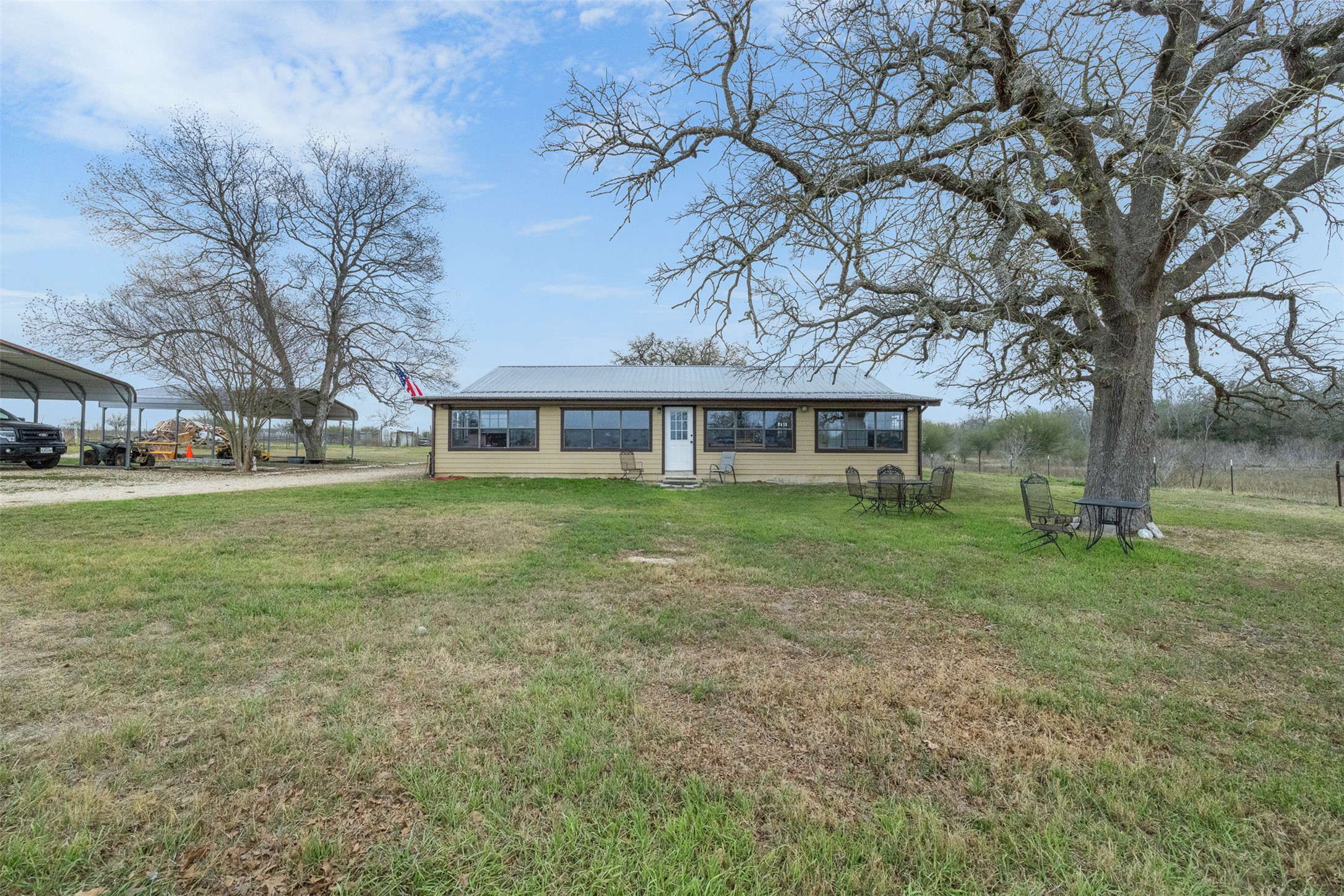 main property photo 24