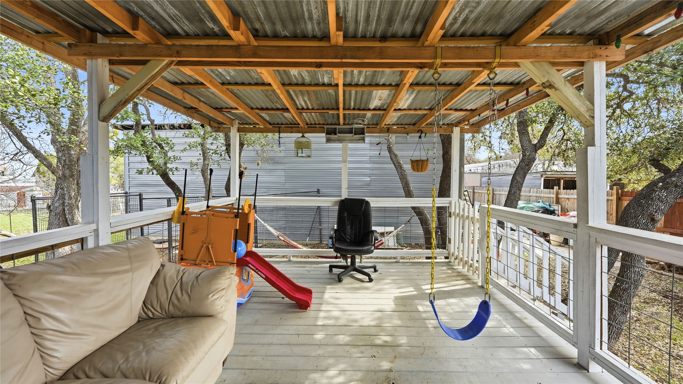main property photo 33