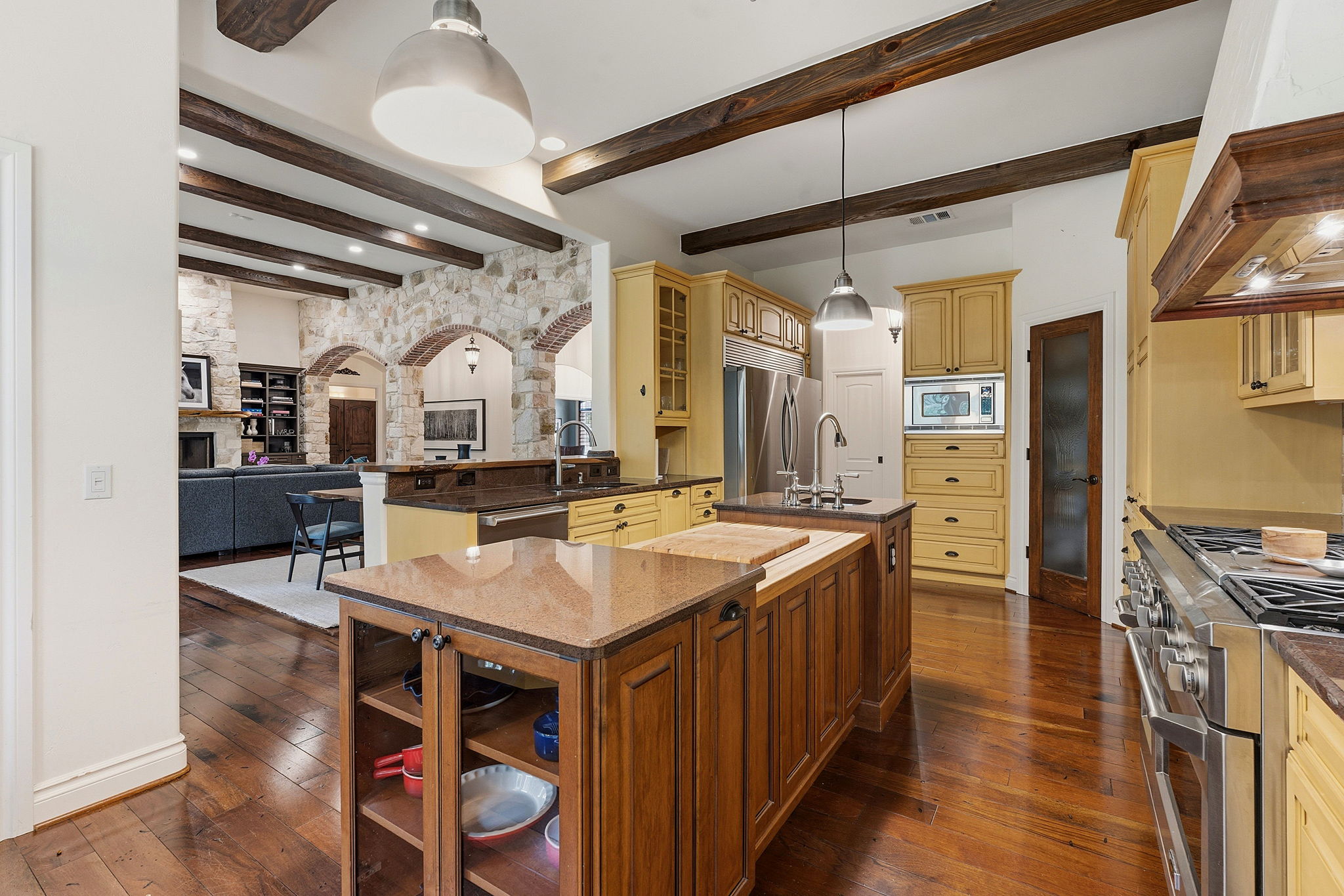 main property photo 10