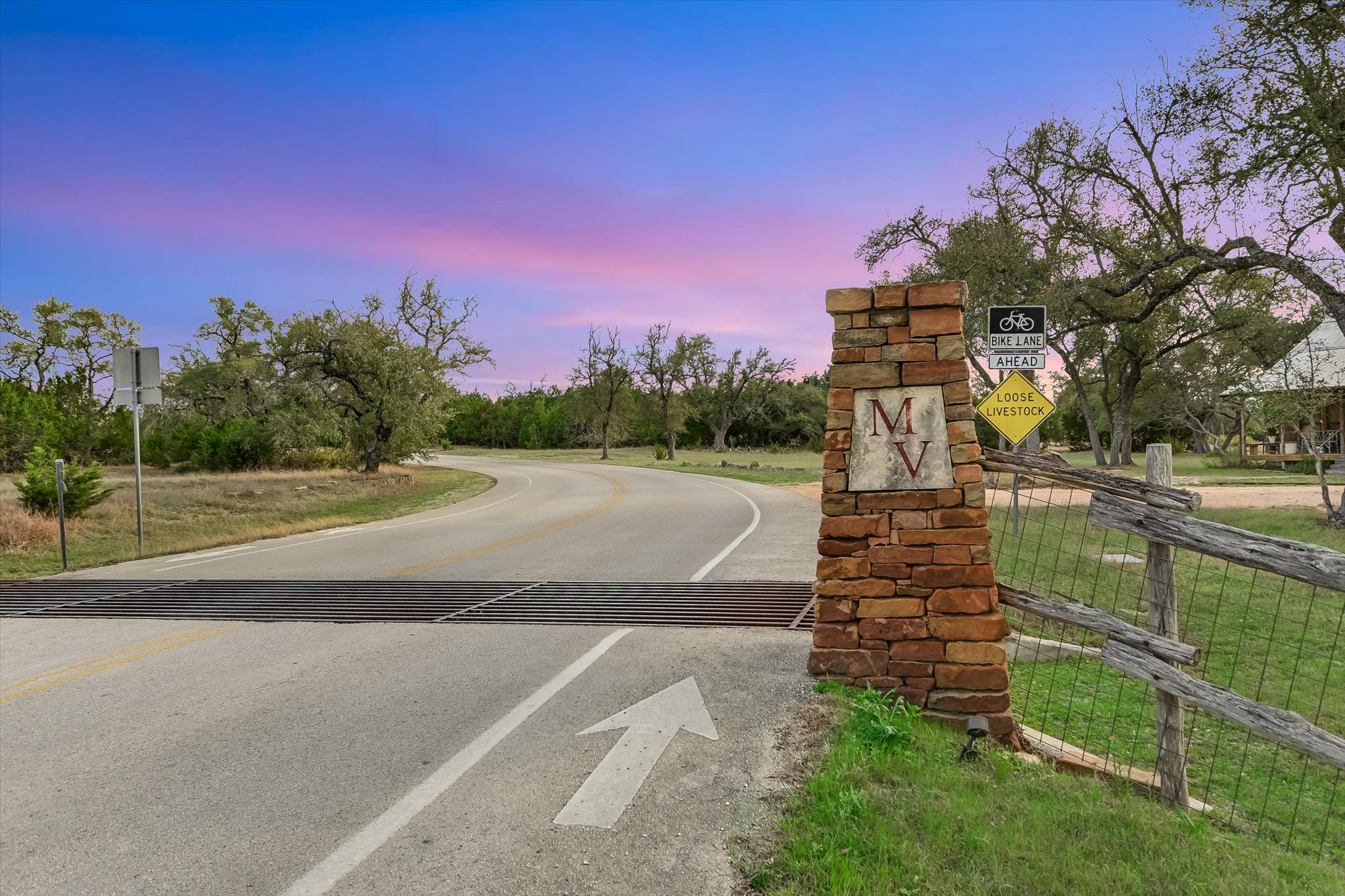 main property photo 36