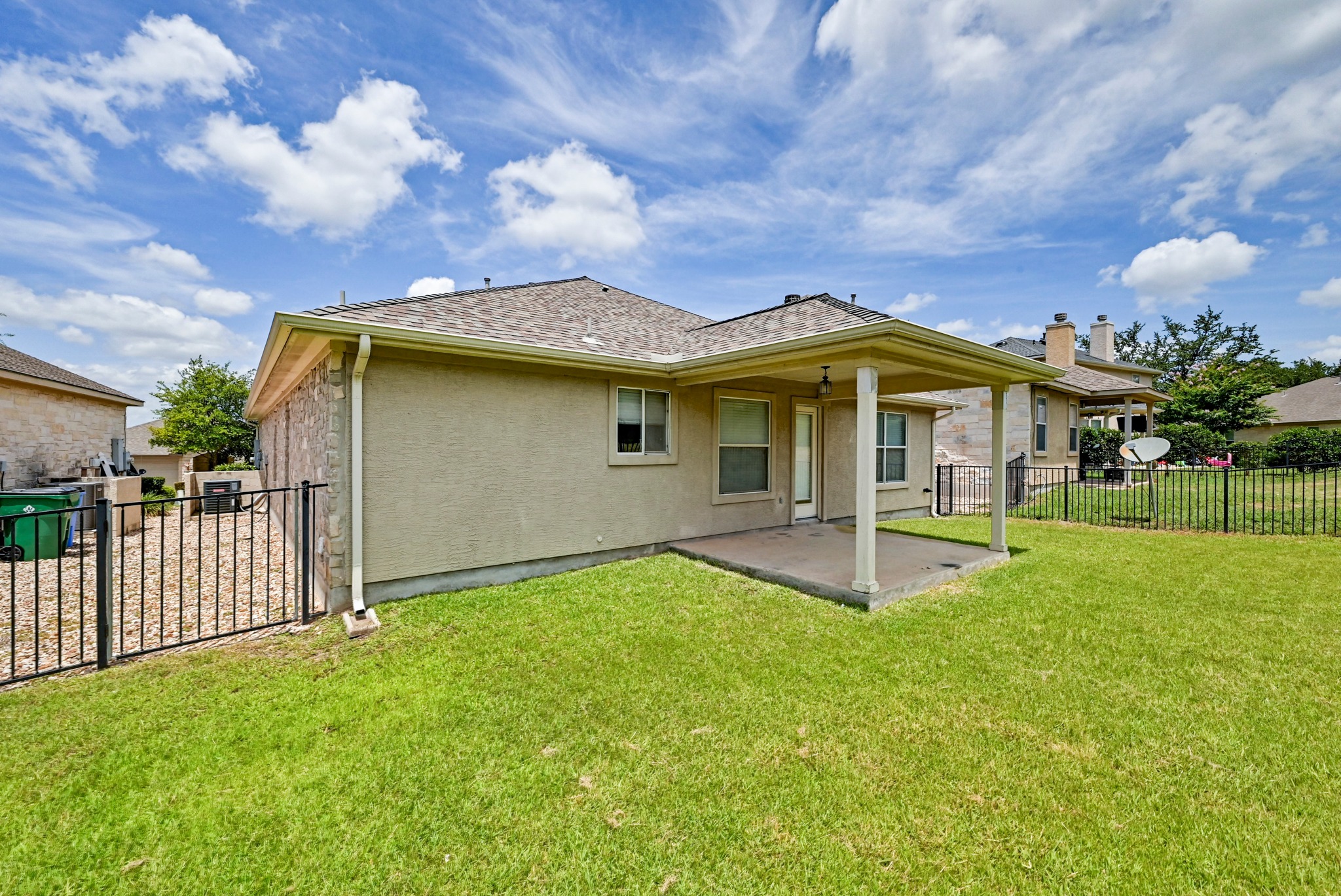 main property photo 27