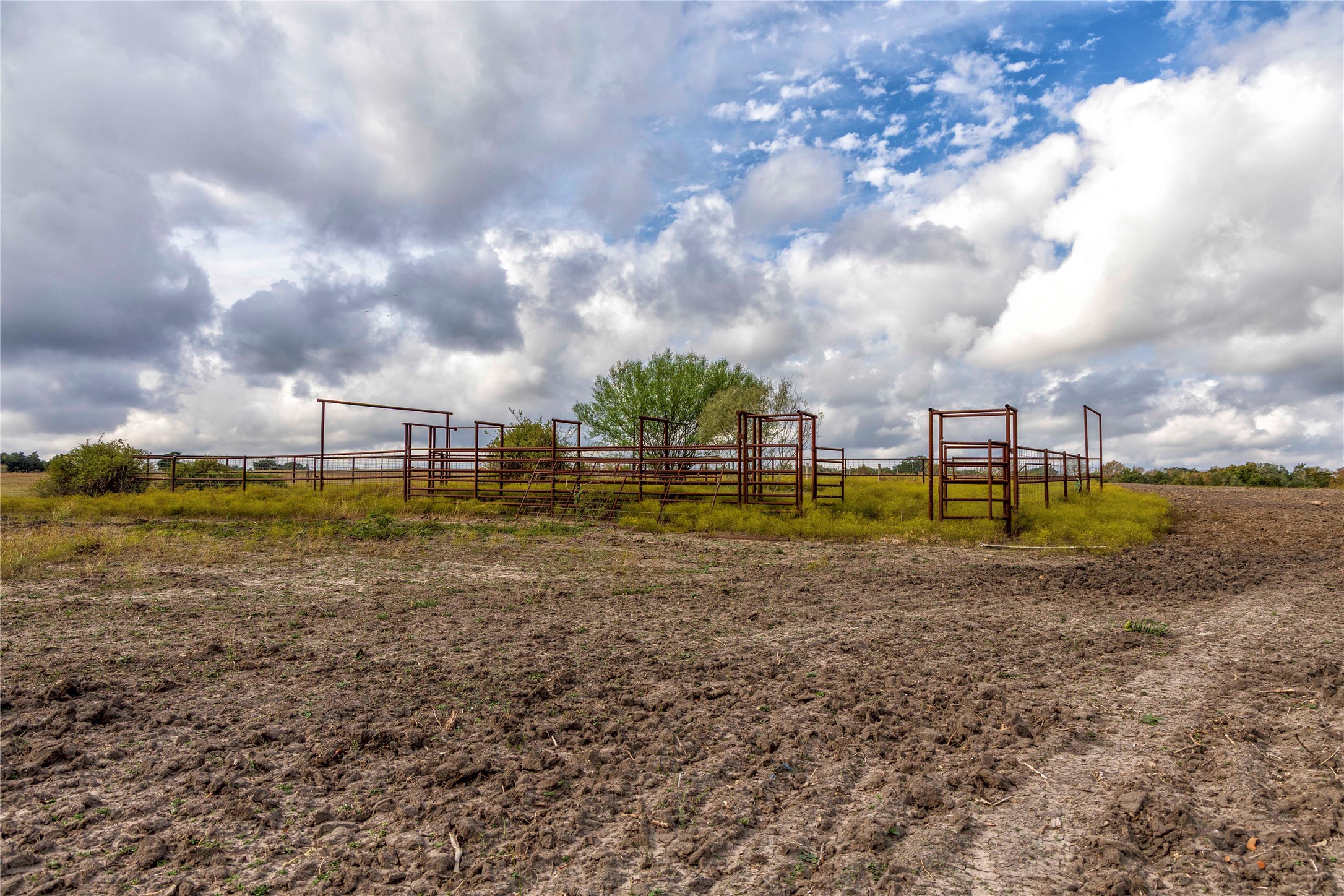main property photo 9