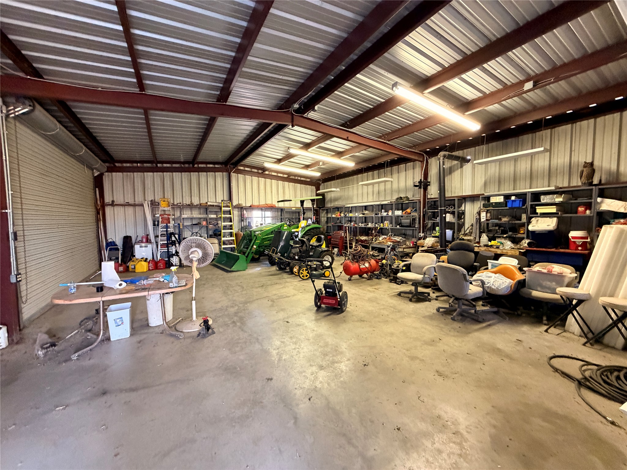 main property photo 16