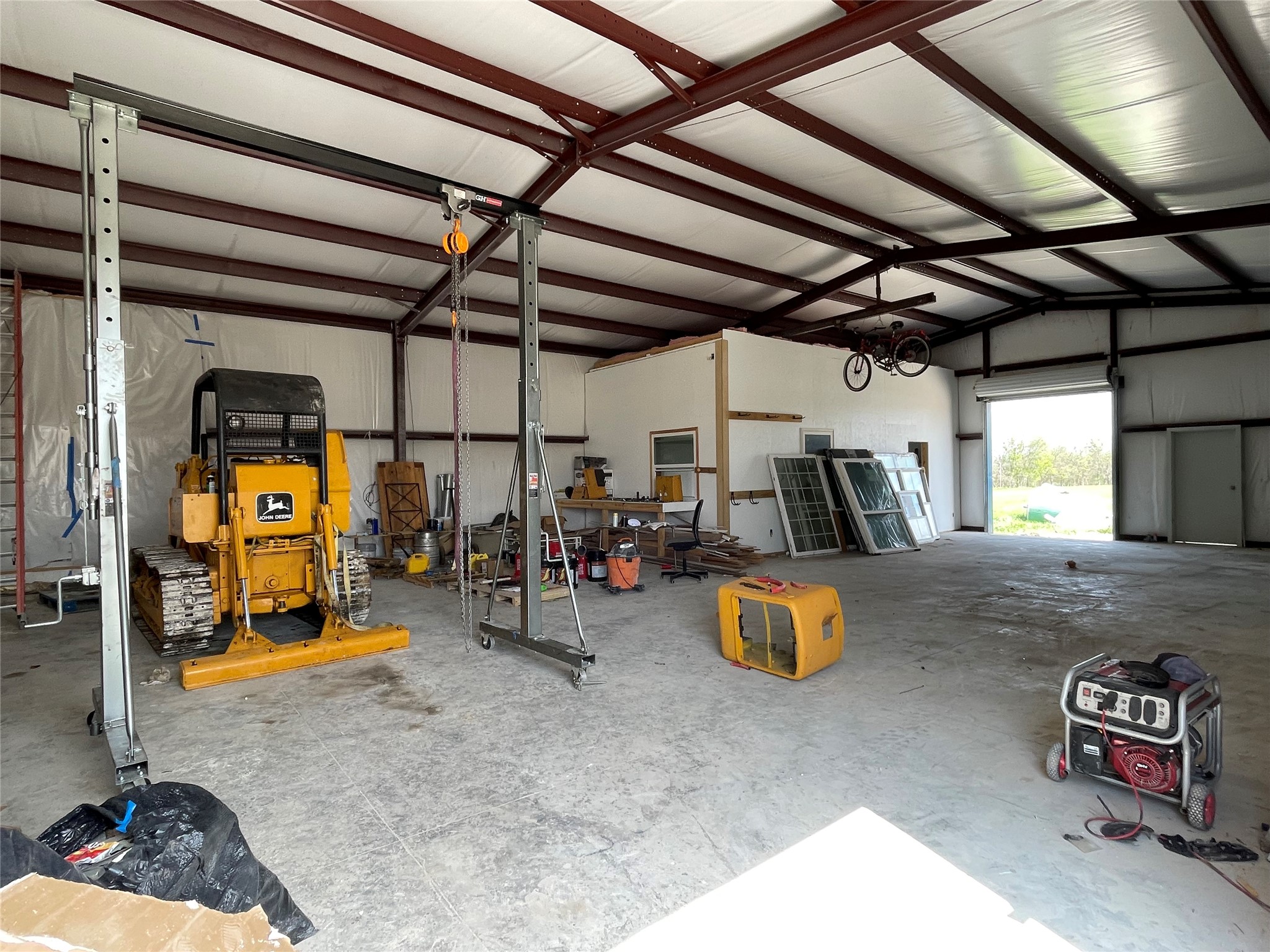 main property photo 9