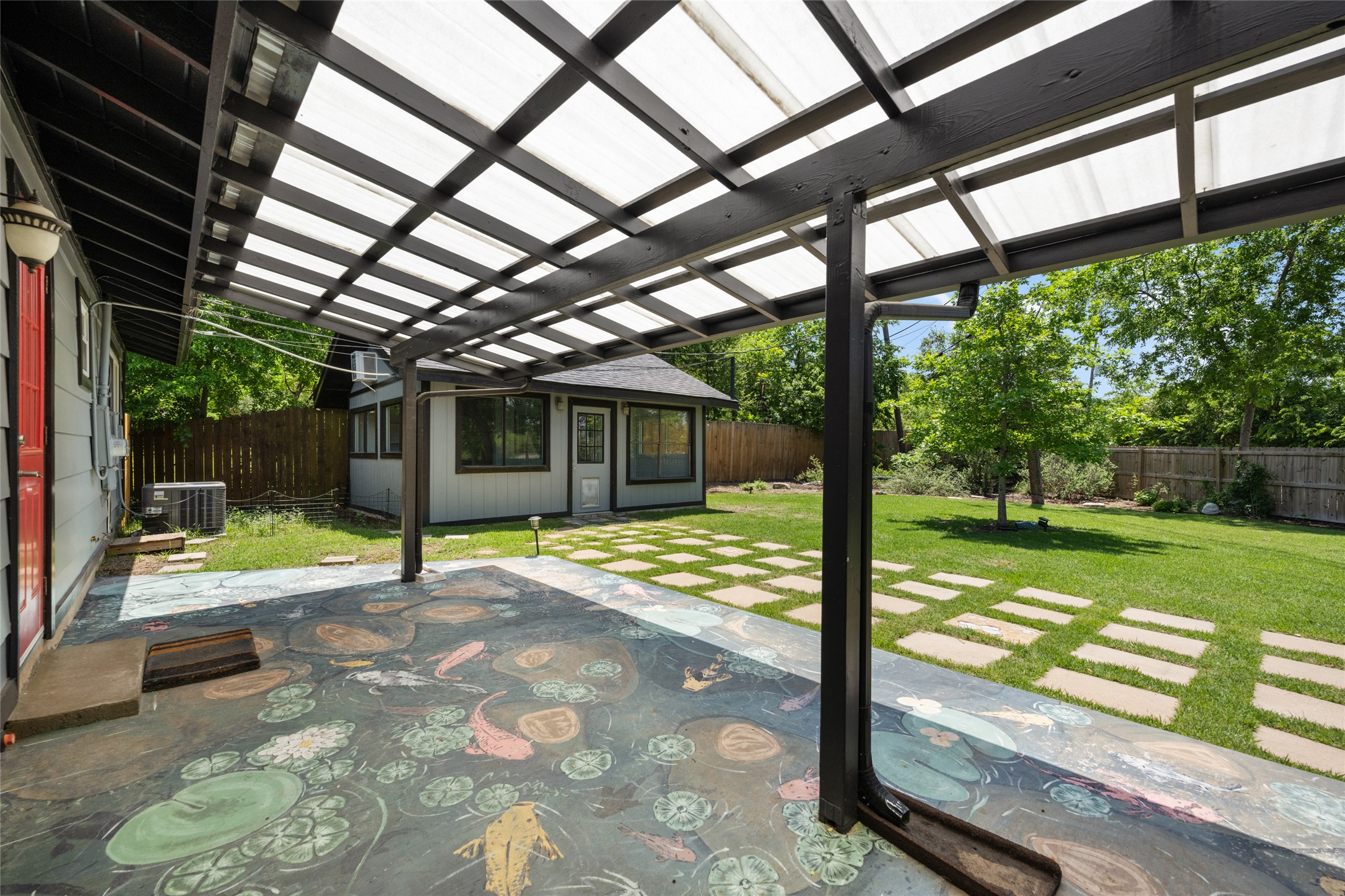 main property photo 24