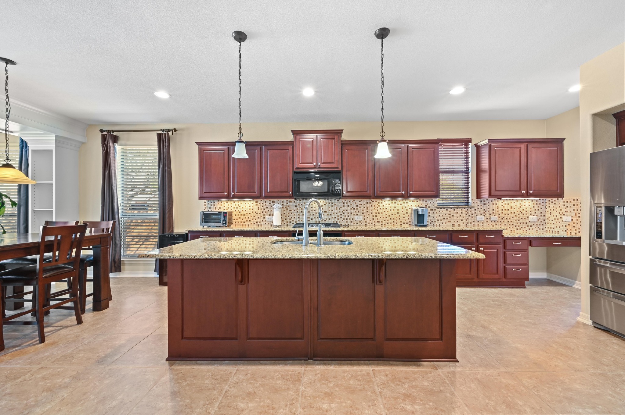main property photo 18