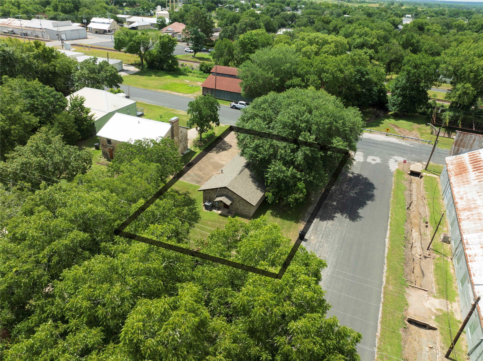 main property photo 2