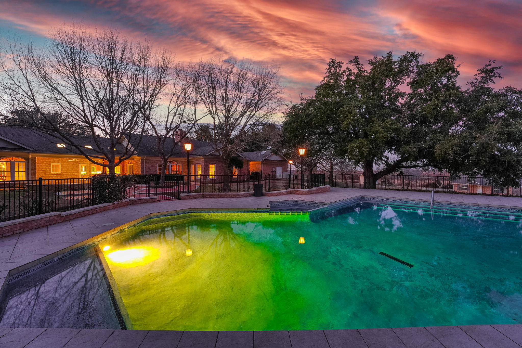 main property photo 13